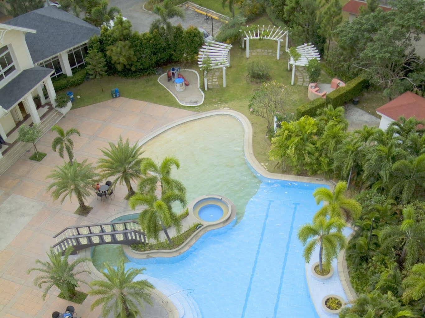 Bellini Suites at Presidio, Lakefront