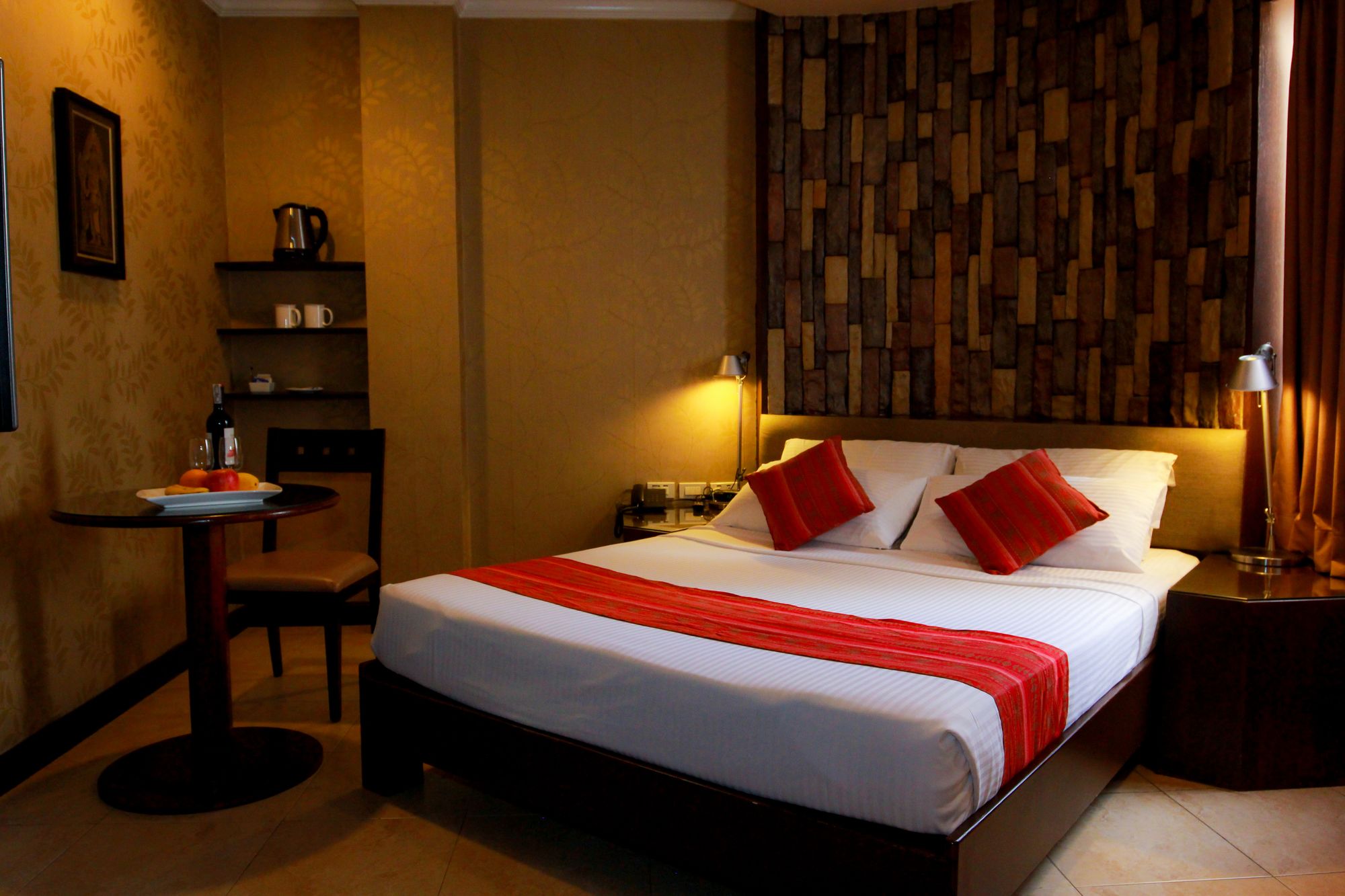 Best Western Hotel La Corona Manila
