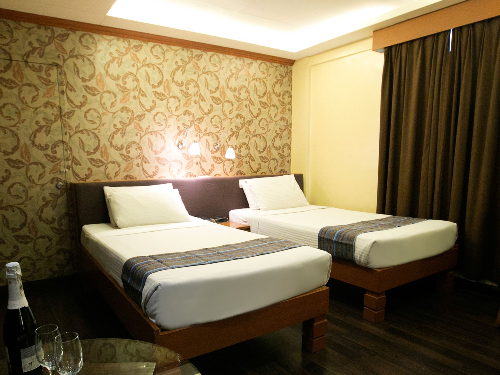 Best Western Hotel La Corona Manila