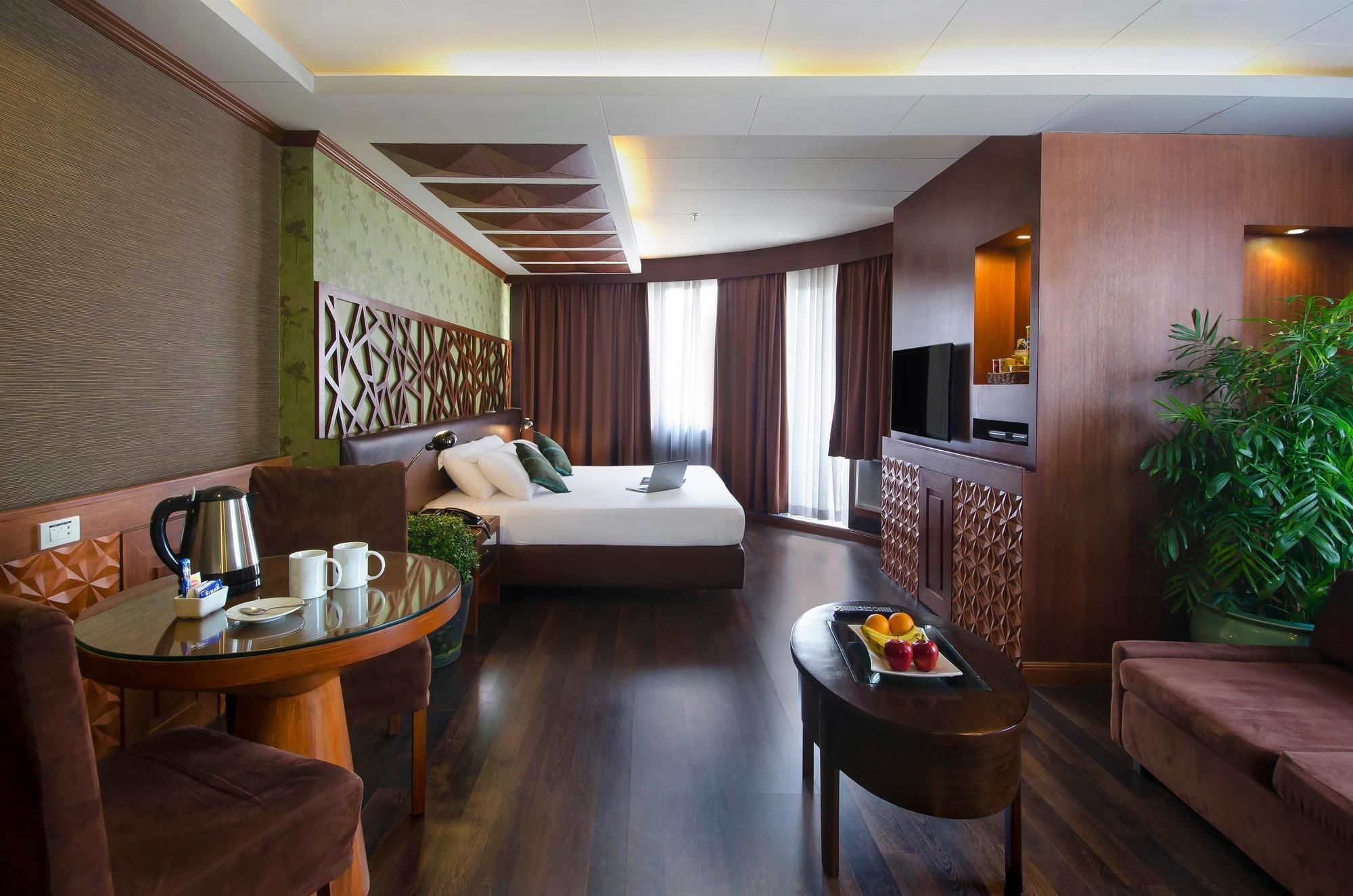 Best Western Hotel La Corona Manila