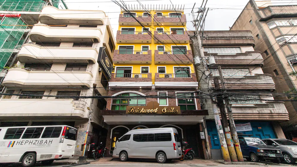 Brickwood Suites by RedDoorz