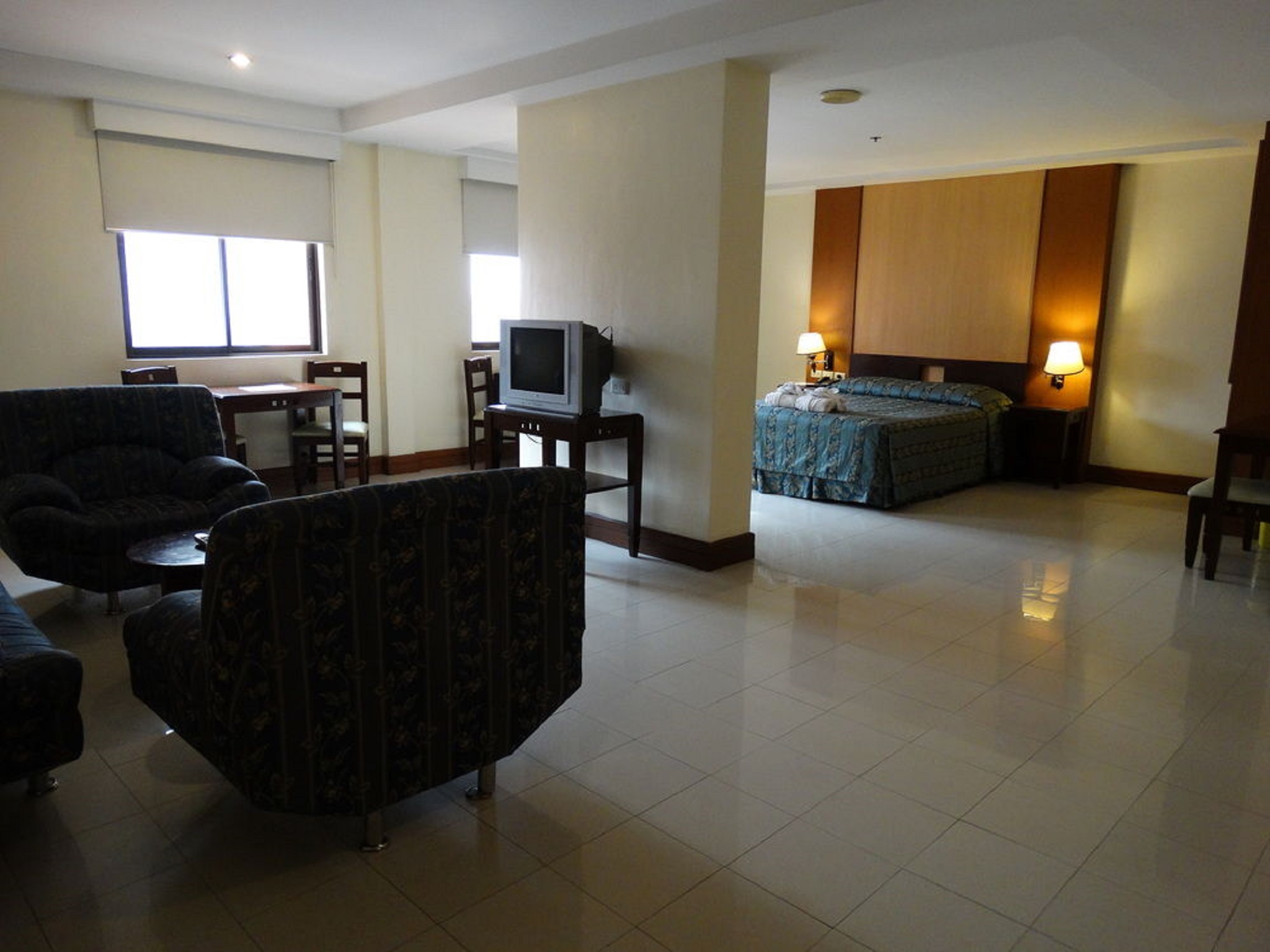 Cherry Blossoms Hotel