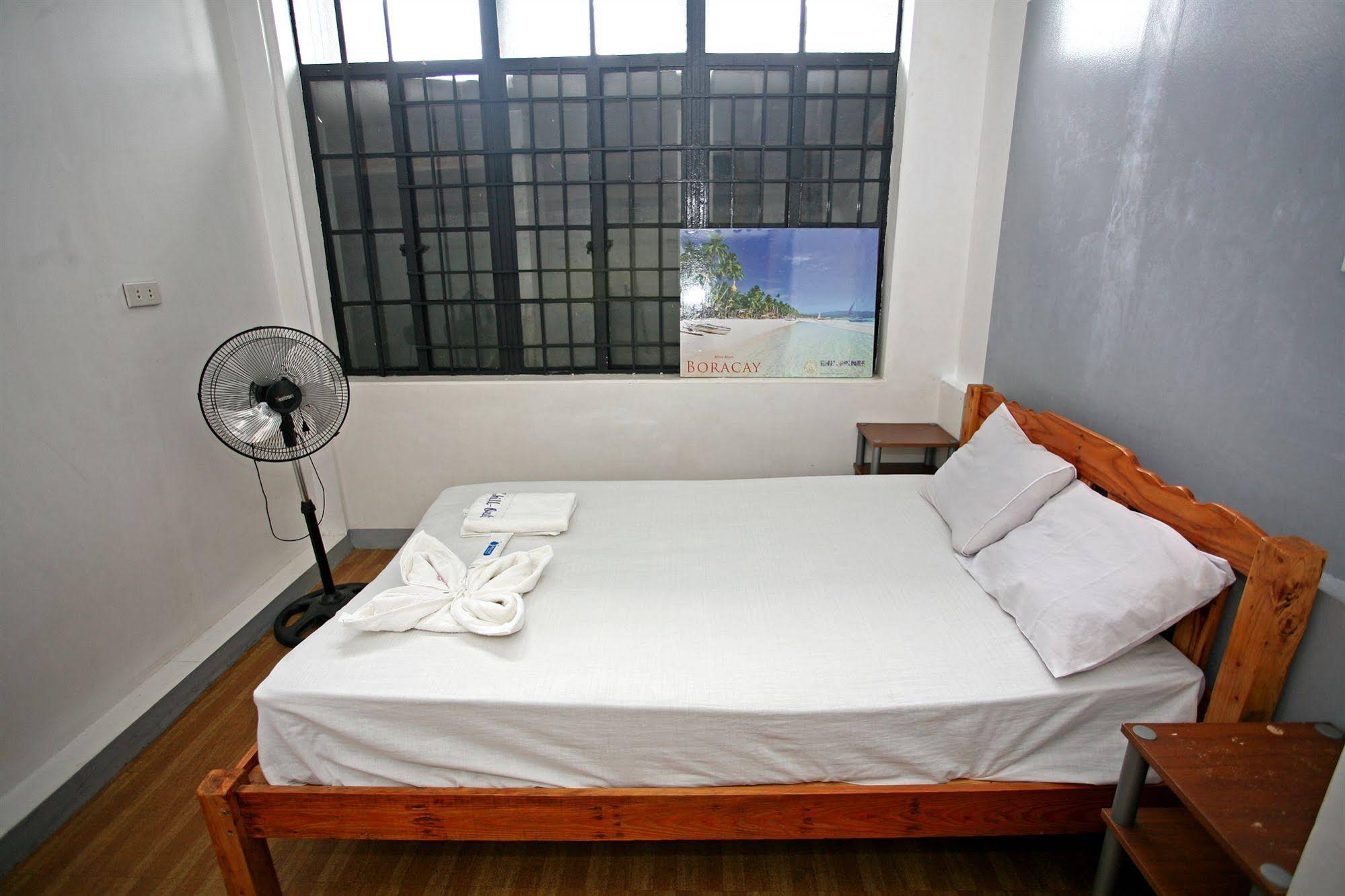 Chill-out Guesthouse Manila