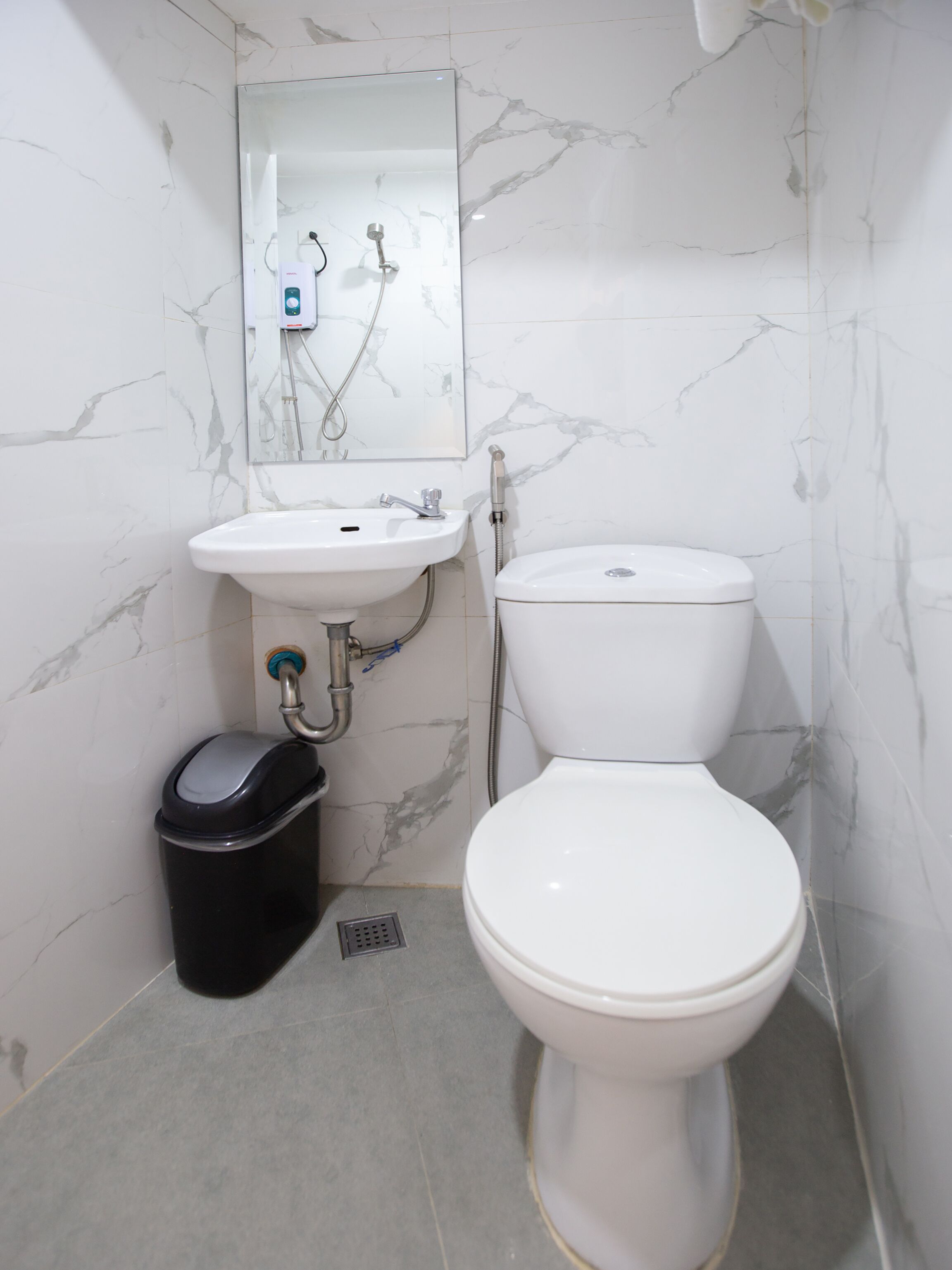 Circuit Hostel by OYO Rooms