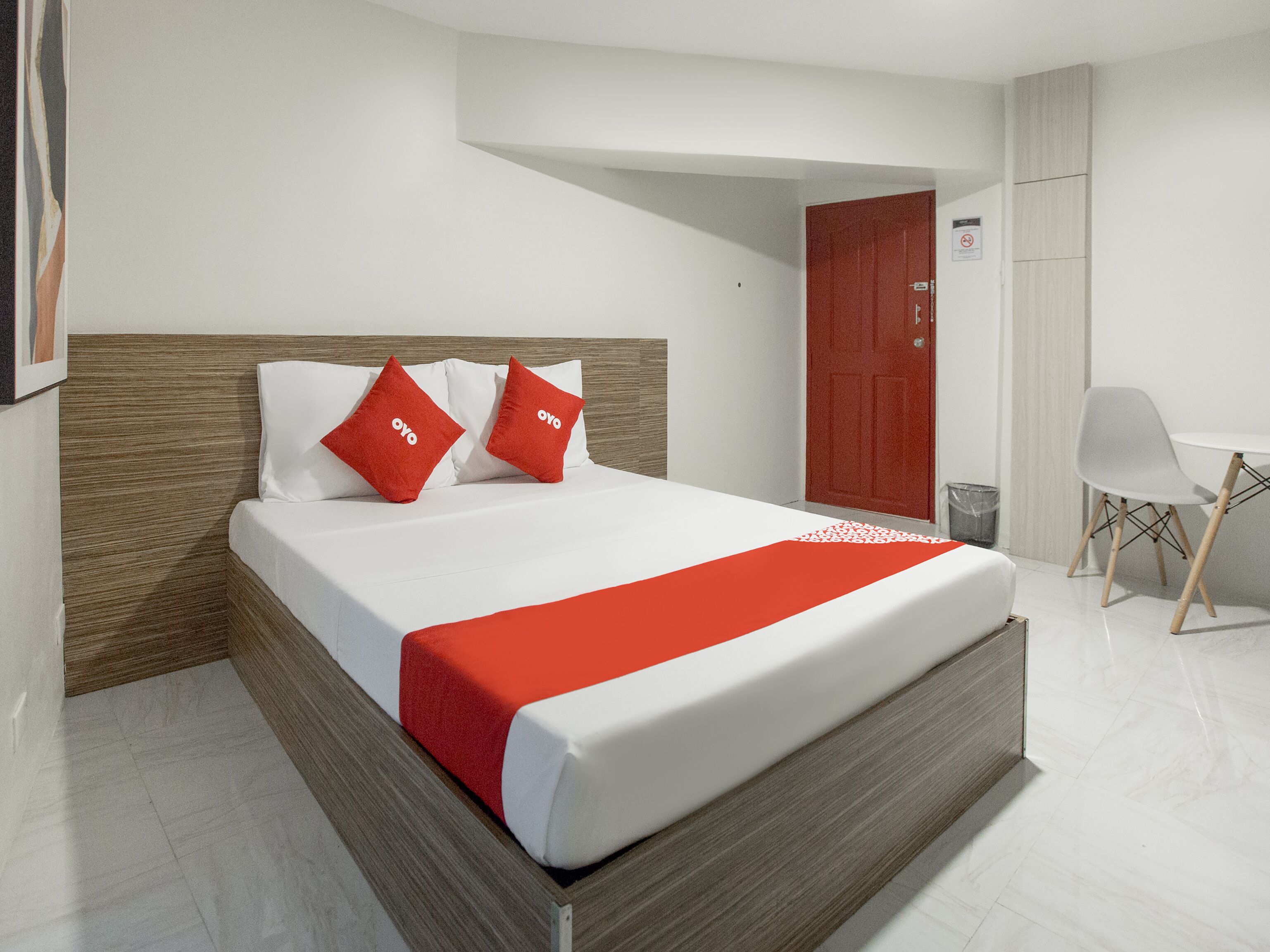 Circuit Hostel by OYO Rooms