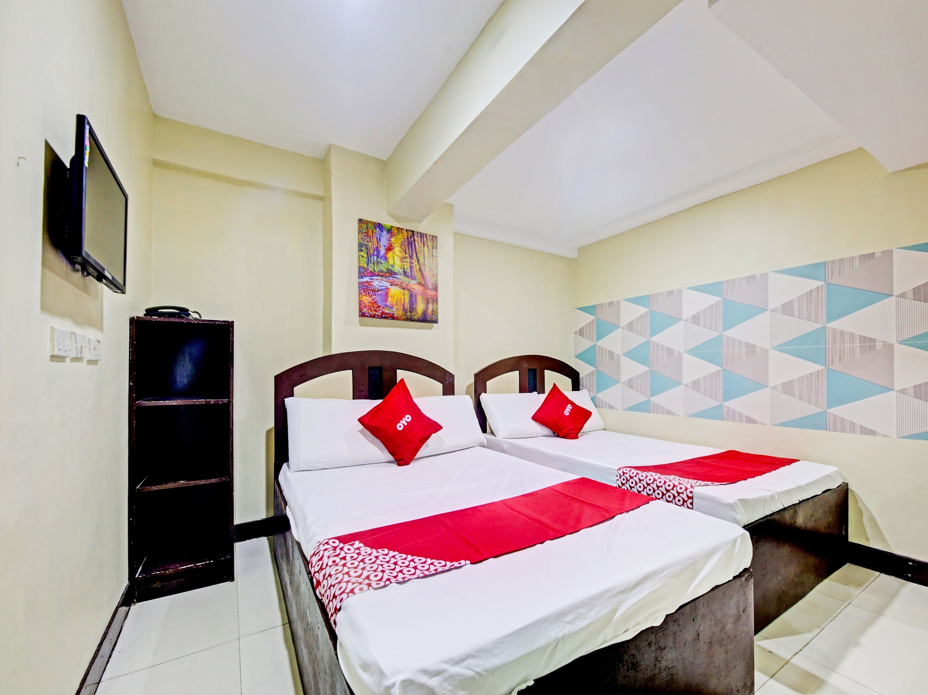 Cosmo Hotel By OYO