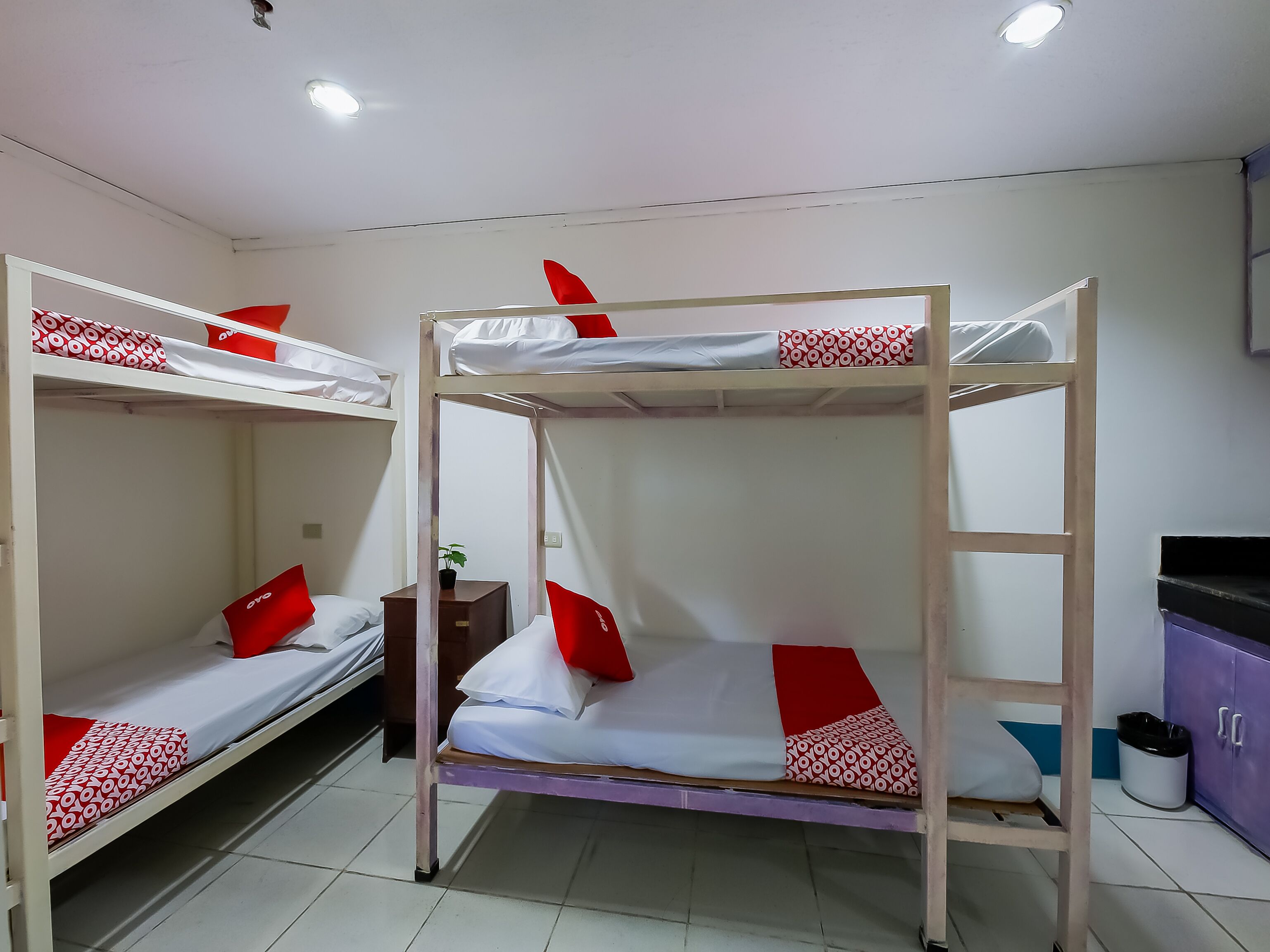 Crowne One Condo by Oyo Rooms