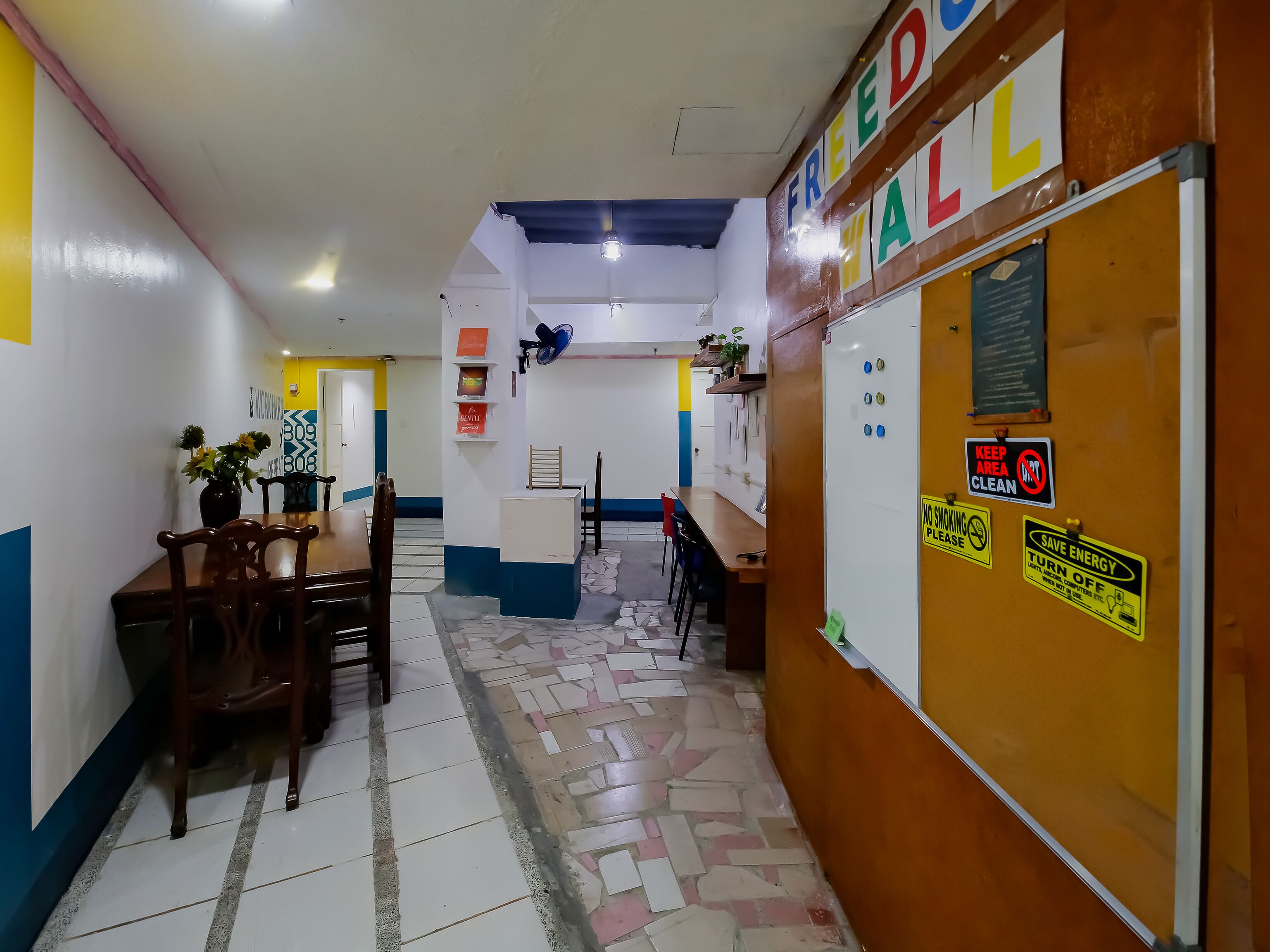Crowne One Condo by Oyo Rooms