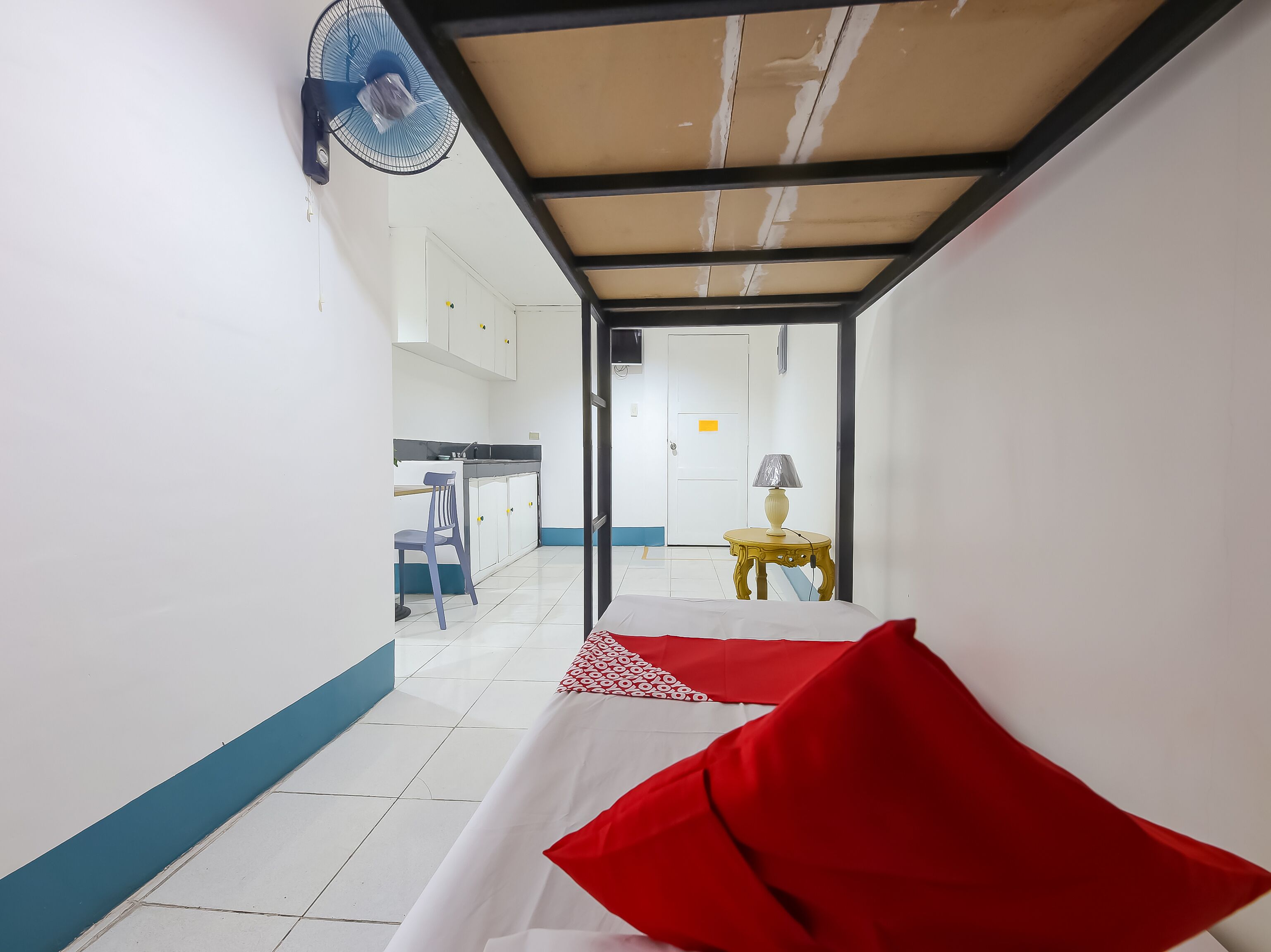 Crowne One Condo by Oyo Rooms