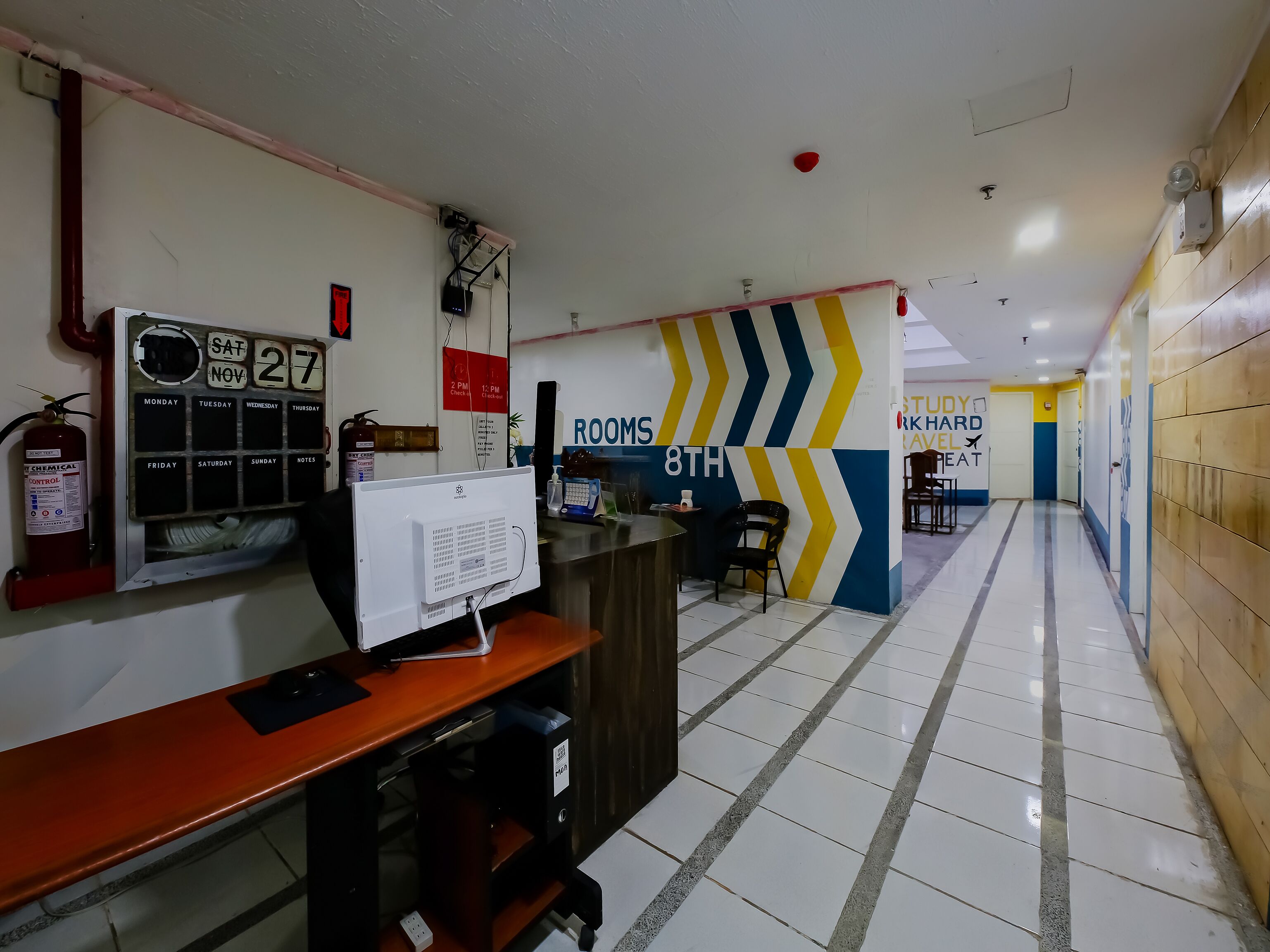 Crowne One Condo by Oyo Rooms