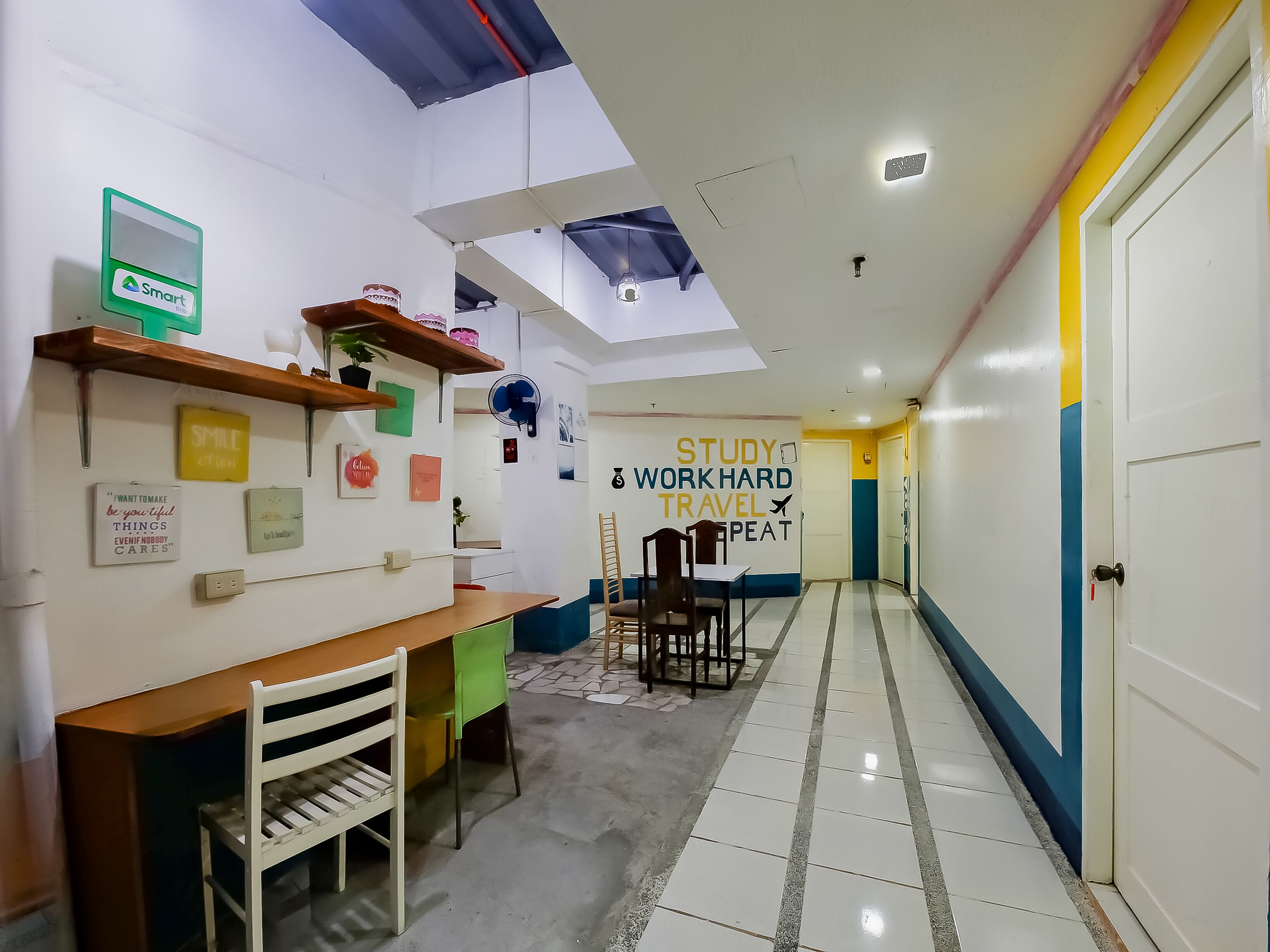 Crowne One Condo by Oyo Rooms