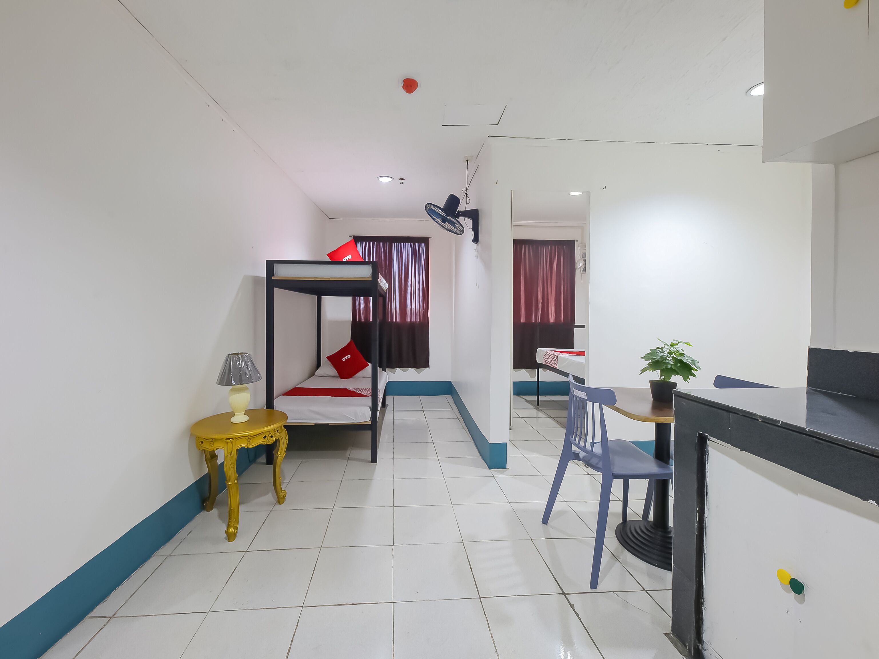 Crowne One Condo by Oyo Rooms