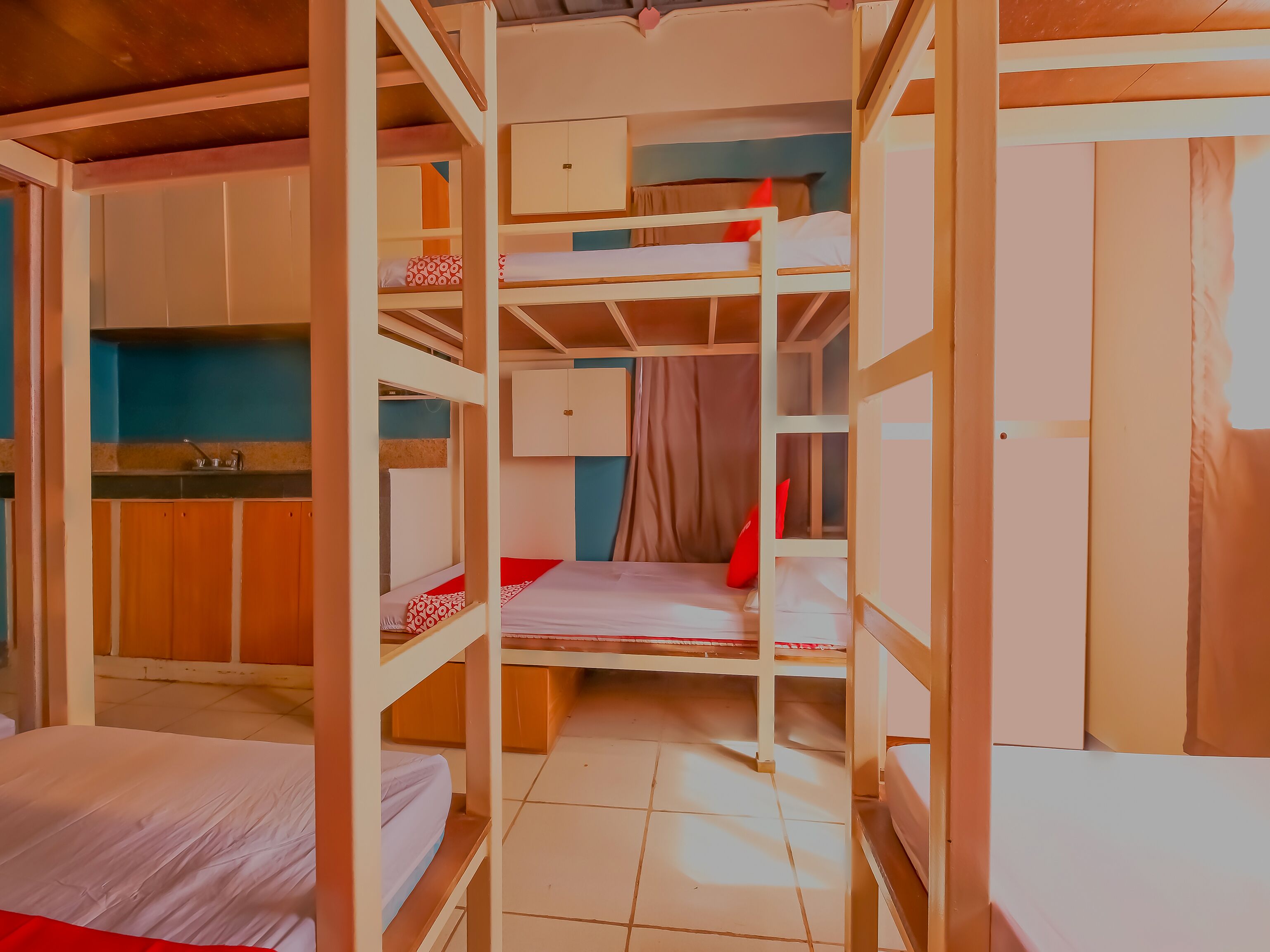 Crowne One Condo by Oyo Rooms