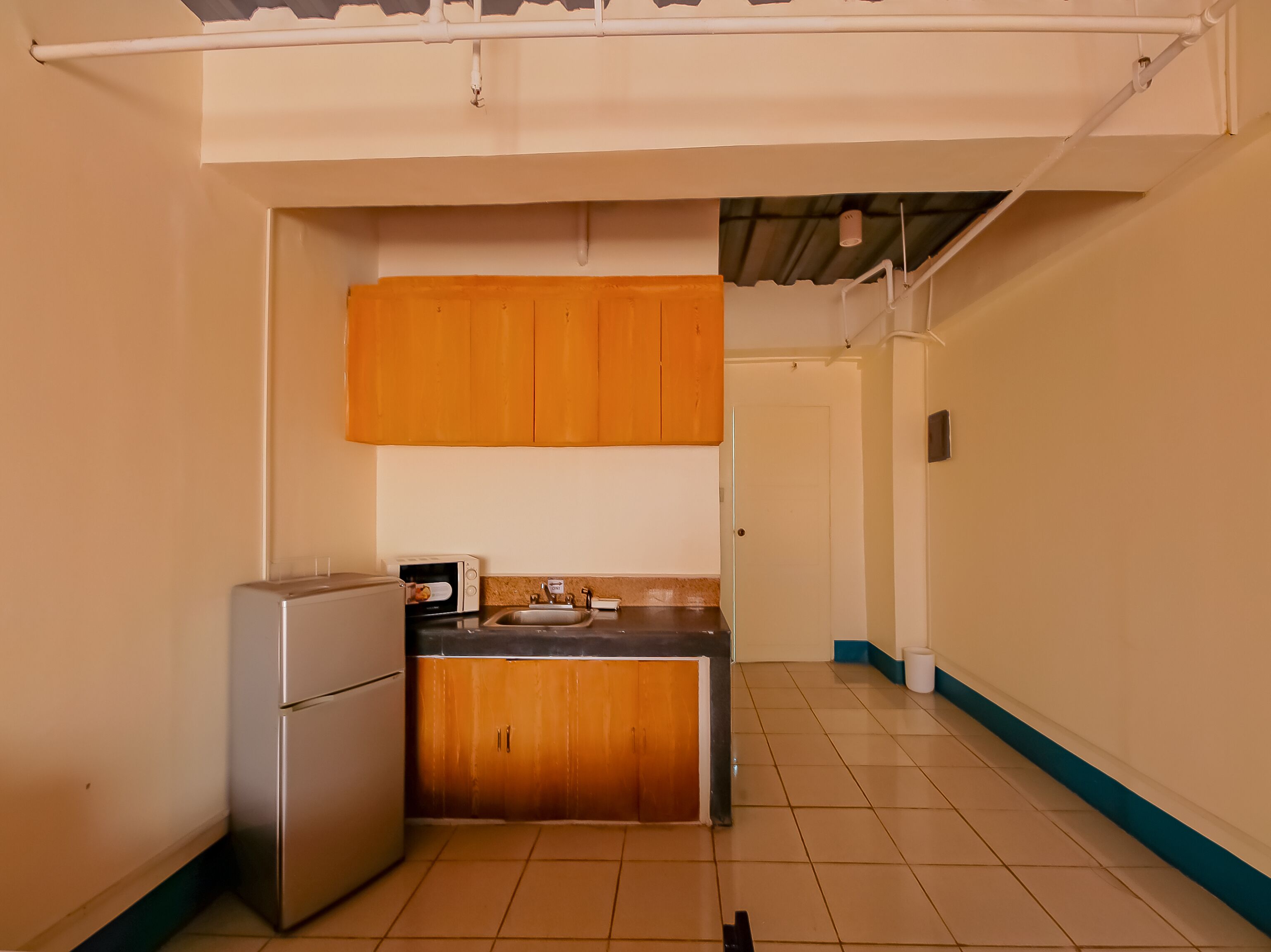 Crowne One Condo by Oyo Rooms
