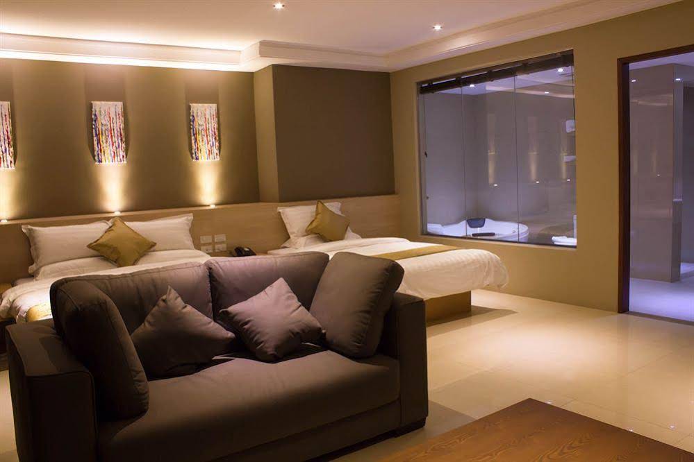 Dela Chambre Hotel