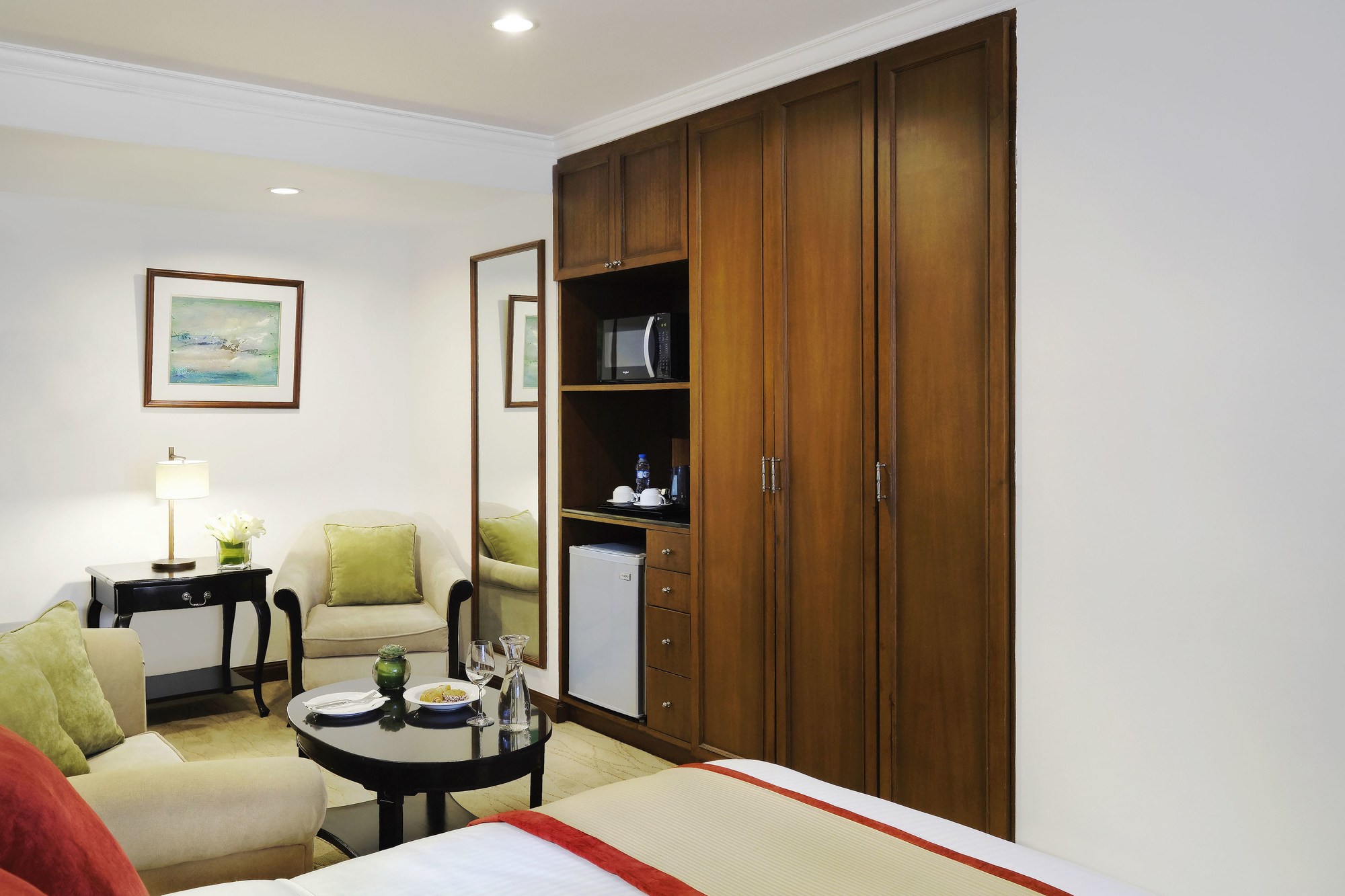 Discovery Suites