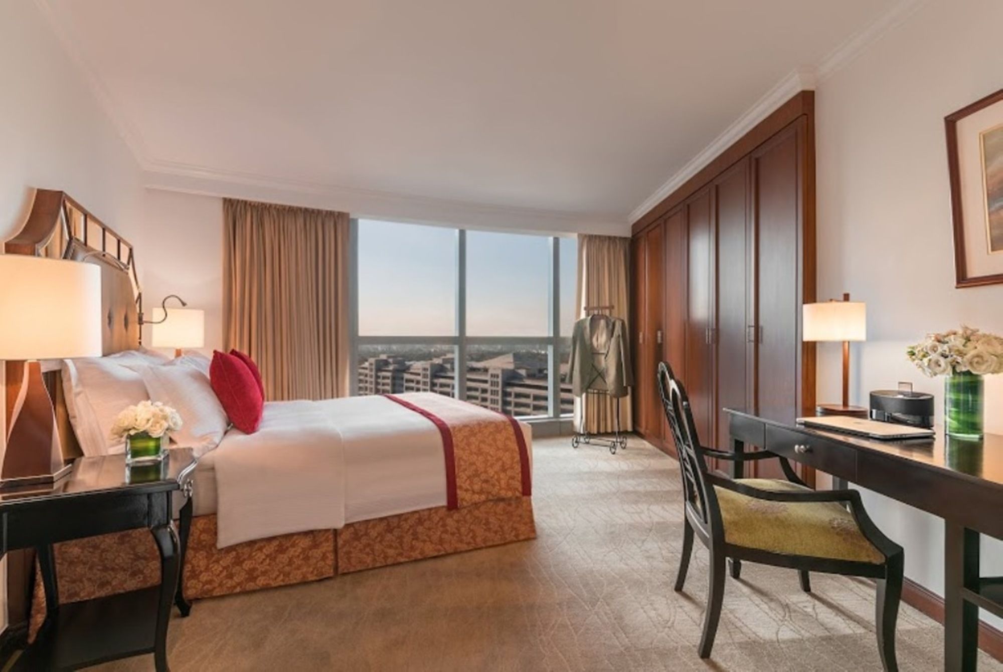 Discovery Suites