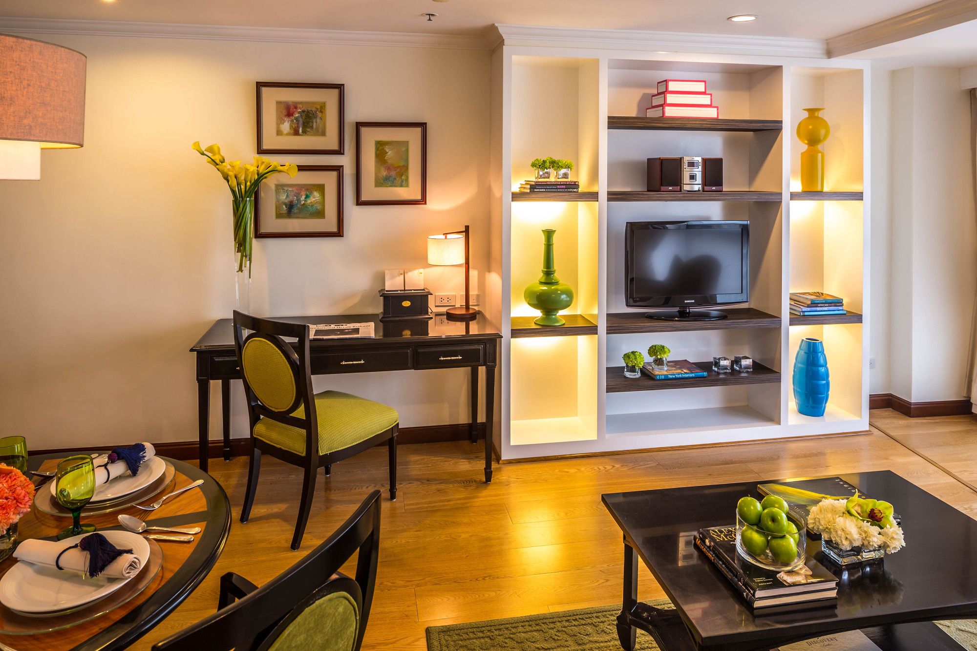 Discovery Suites