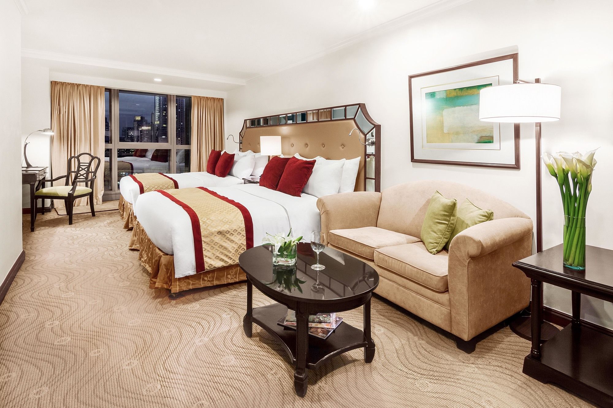 Discovery Suites