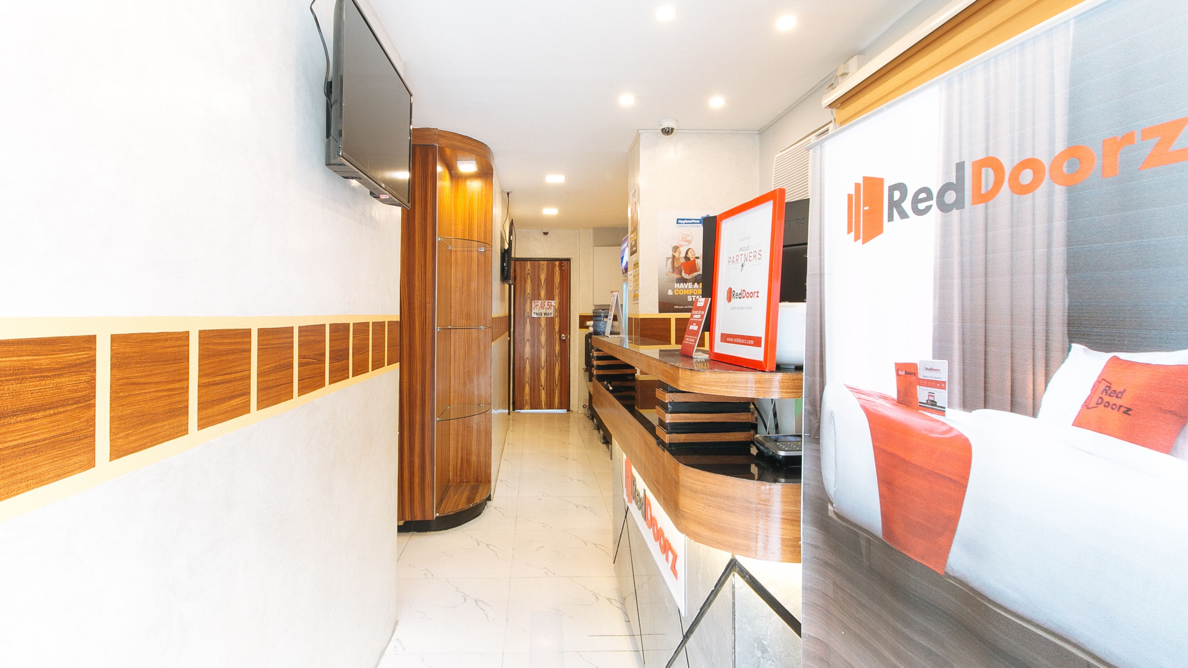 El Grande Inn by RedDoorz