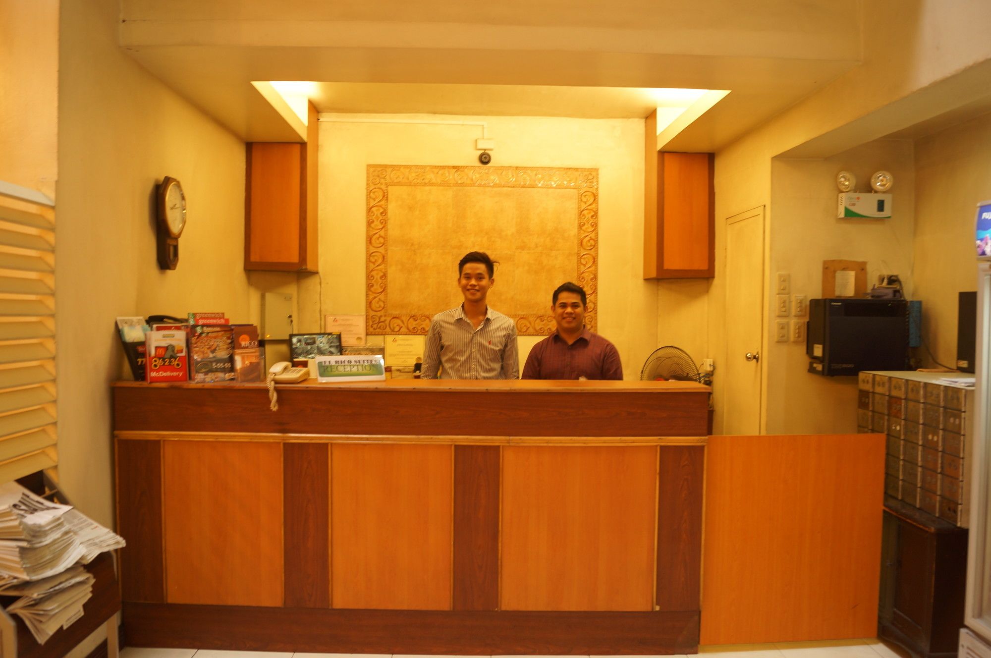 El Rico Suites
