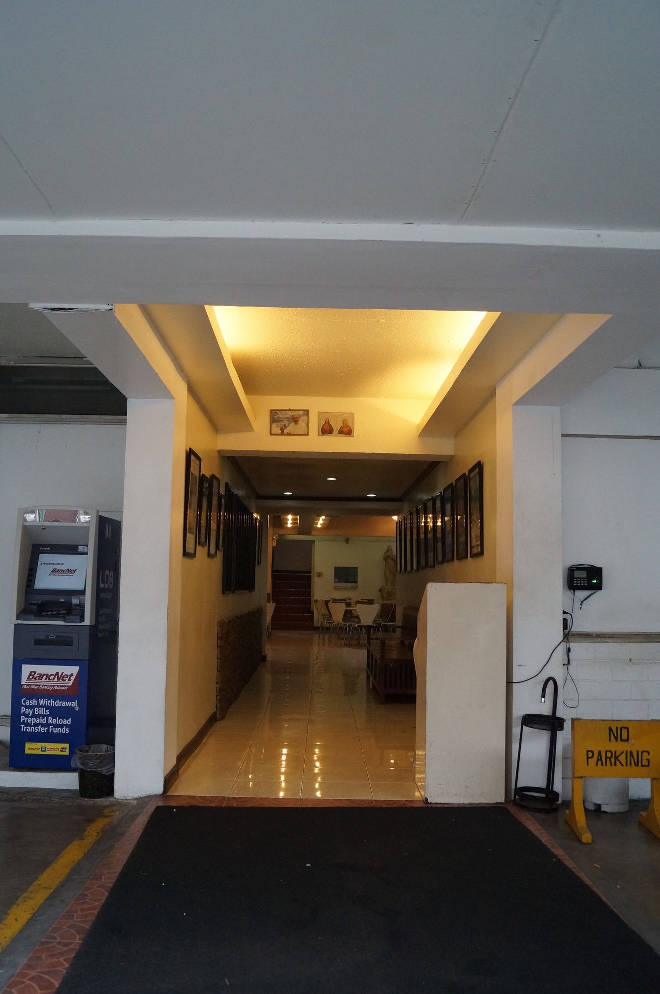 El Rico Suites