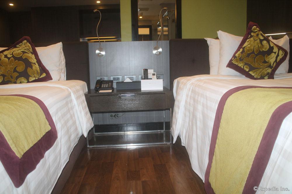 F1 Hotel Manila
