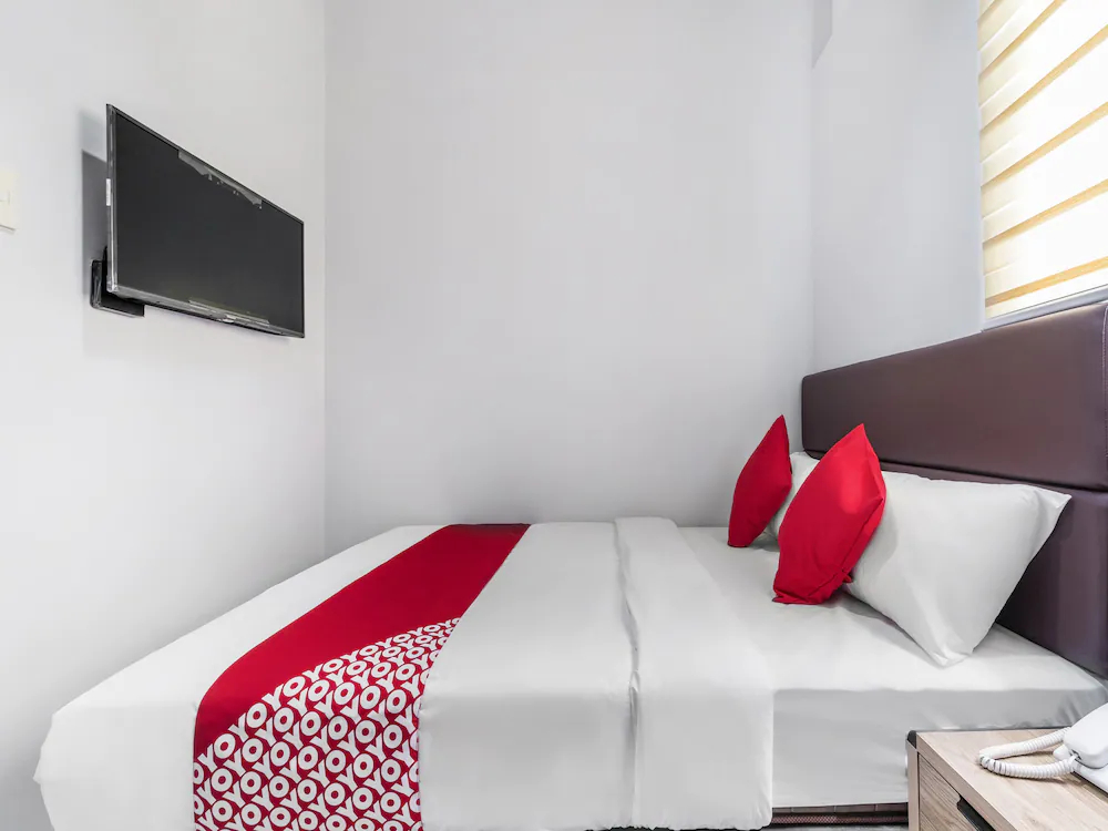 Finnex Hotel by OYO Rooms
