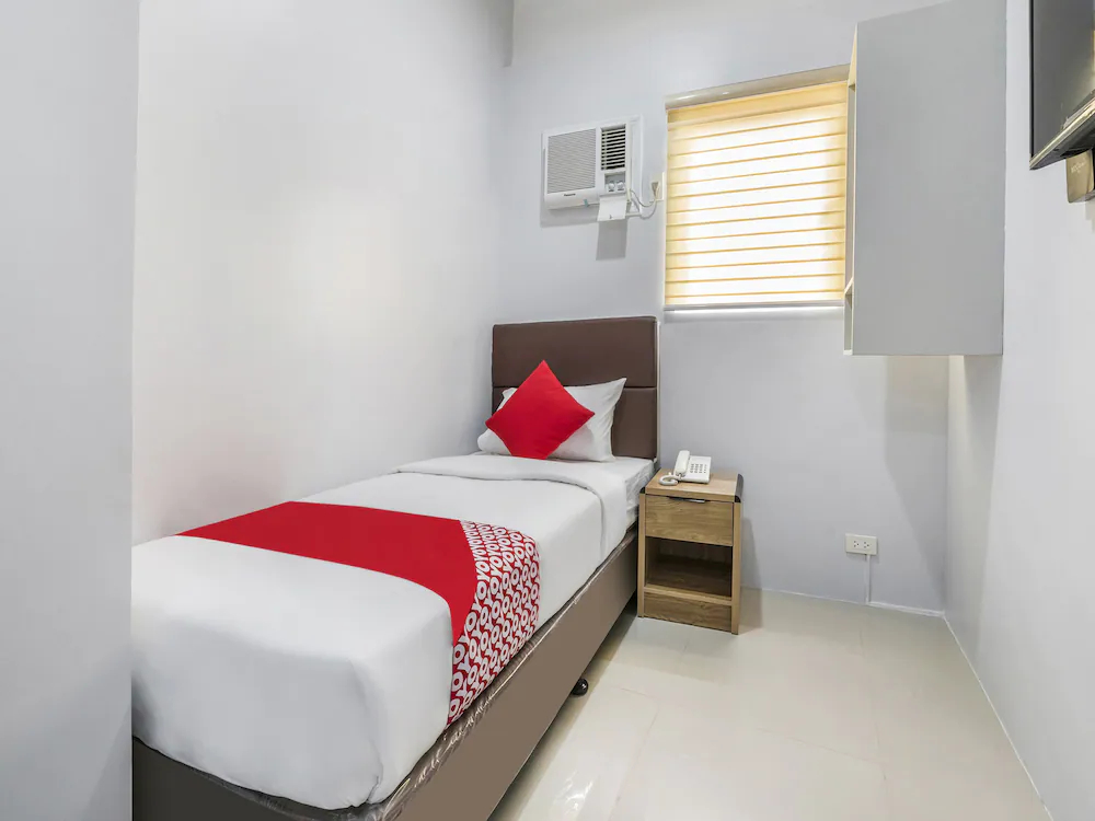 Finnex Hotel by OYO Rooms