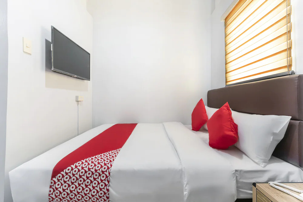 Finnex Hotel by OYO Rooms