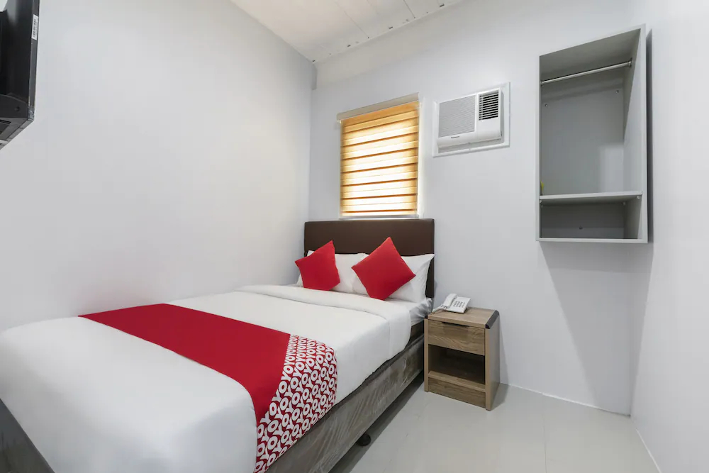 Finnex Hotel by OYO Rooms