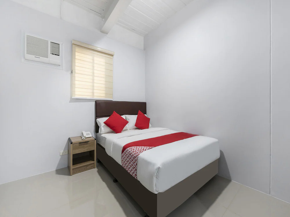 Finnex Hotel by OYO Rooms