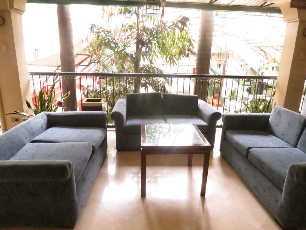 Garden Plaza Suites
