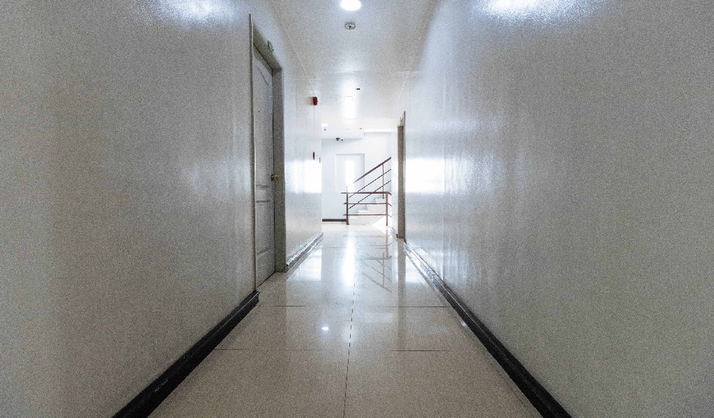 Getz Hotel by RedDoorz