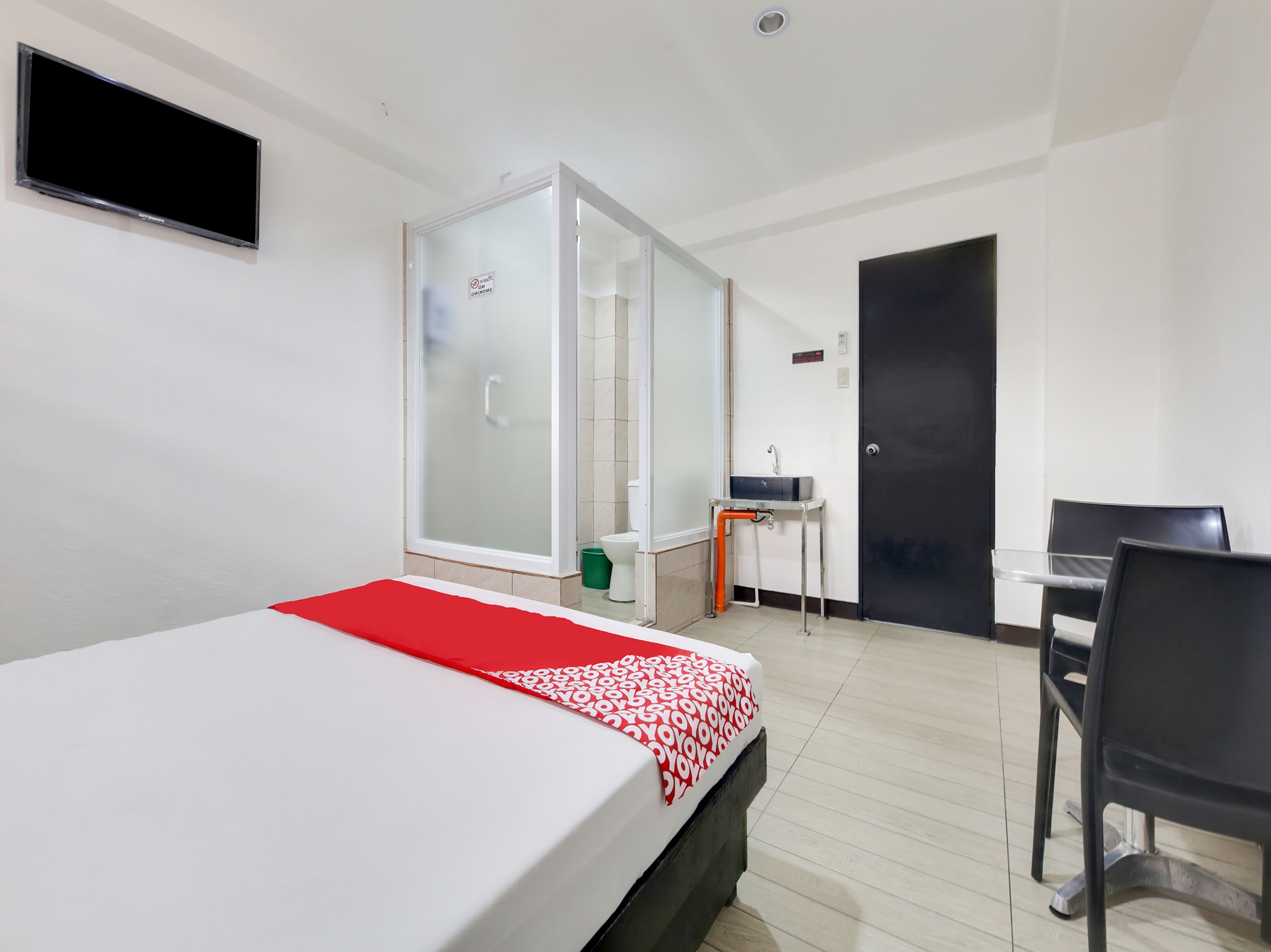 Golden Majestic Pension Inn by OYO