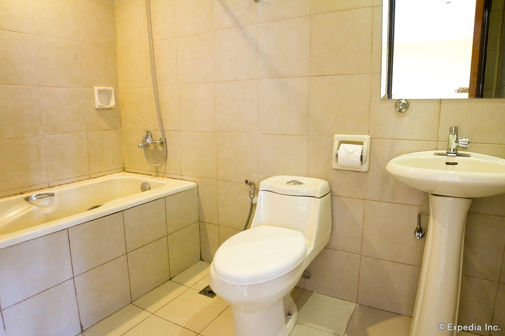 Gran Prix Hotel & Suites Manila
