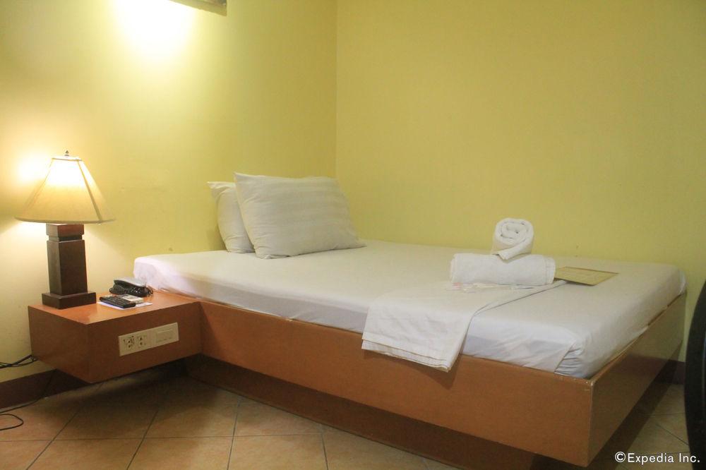 Gran Prix Hotel & Suites Manila