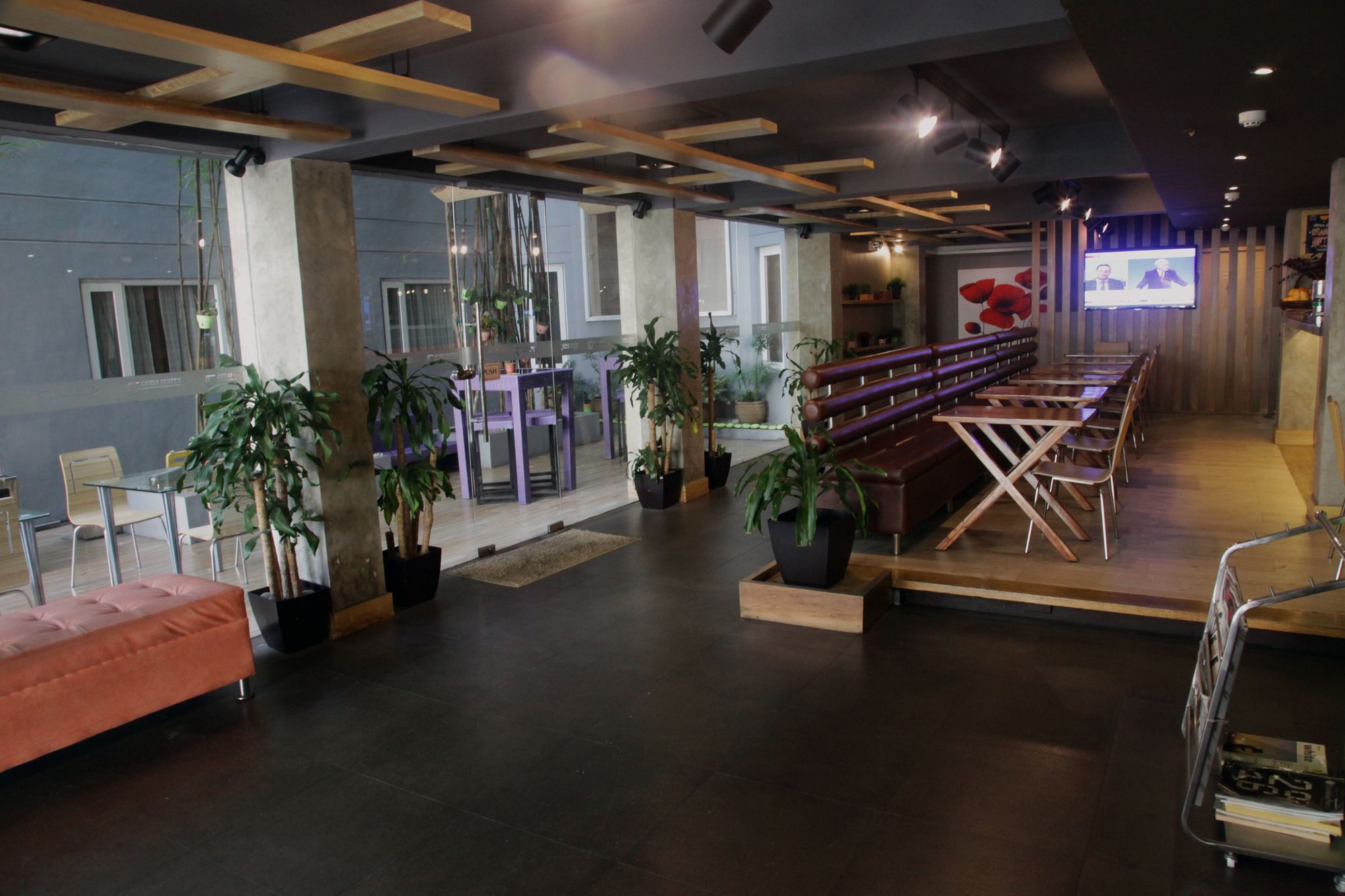 Capital O 820 Guijo Suites Makati