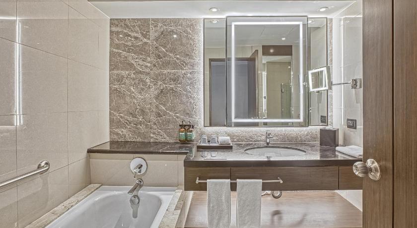 Holiday Inn Manila Galleria