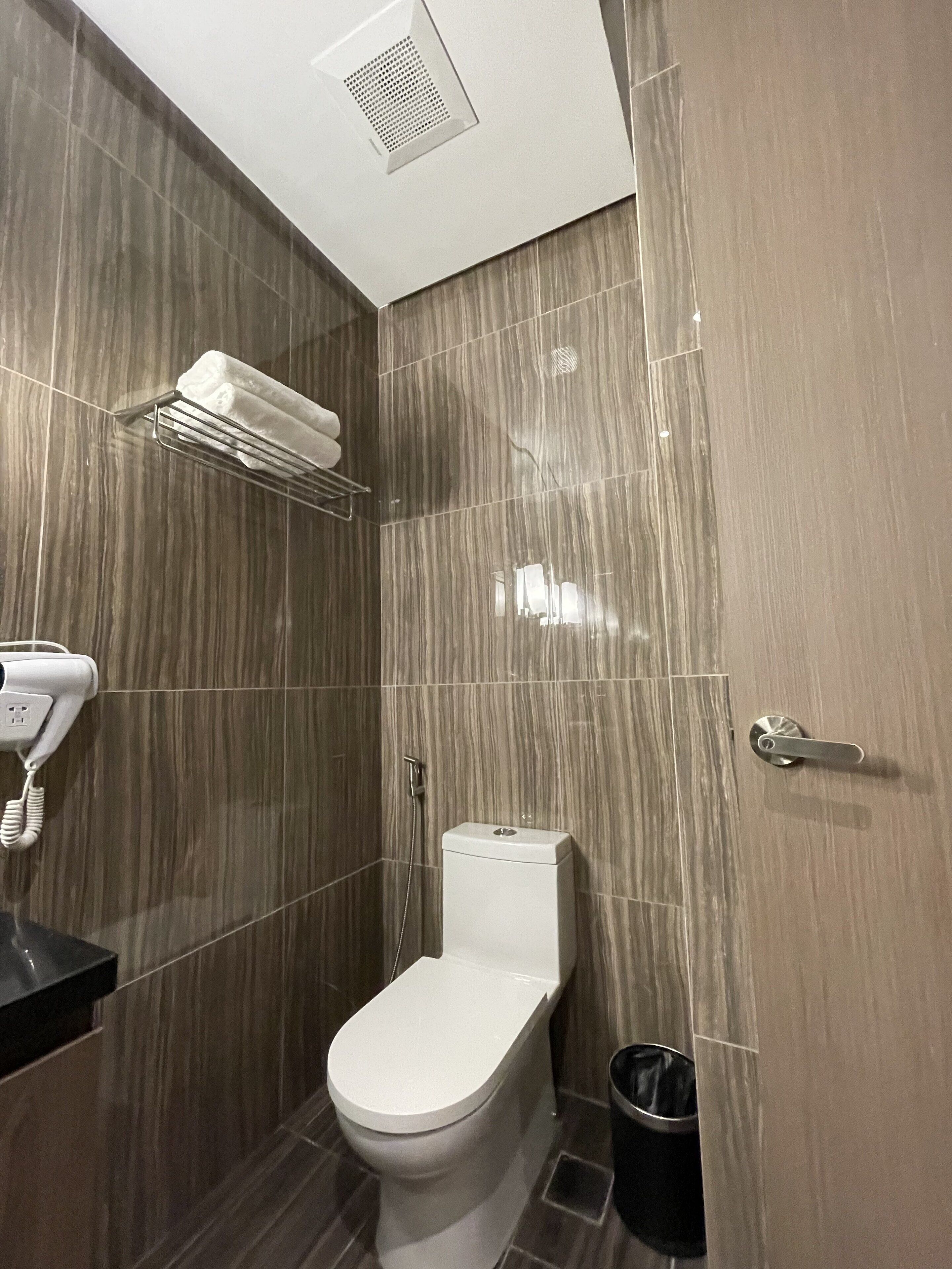 Hotel A and A Quezon City Powered by Cocotel