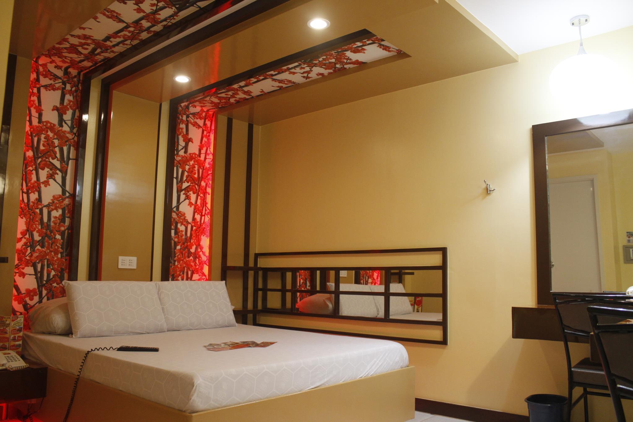 Hotel Sogo - Monumento, LRT Station