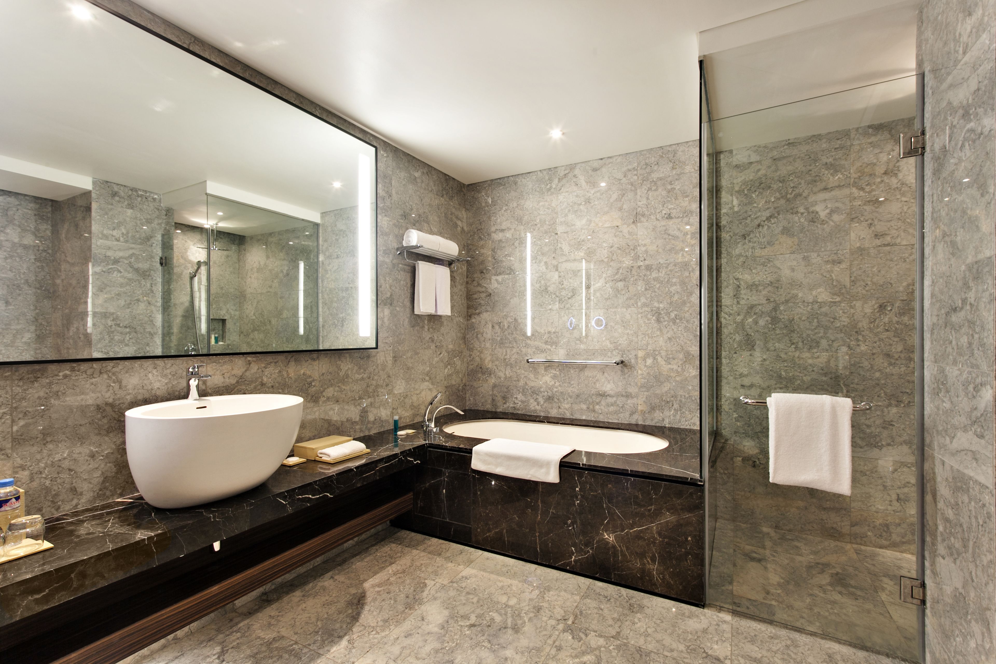Hyatt Regency Manila, City of Dreams