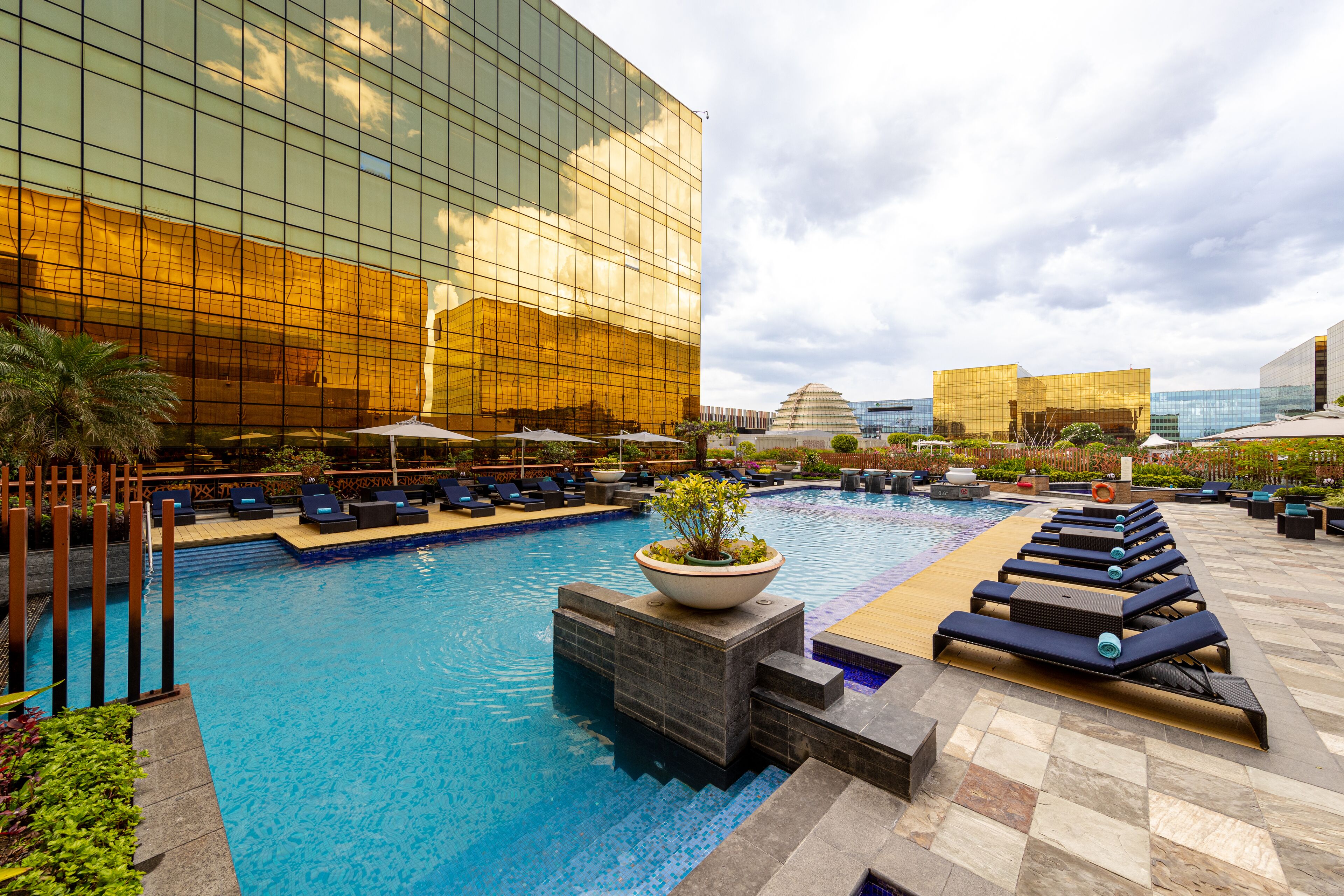 Hyatt Regency Manila, City of Dreams