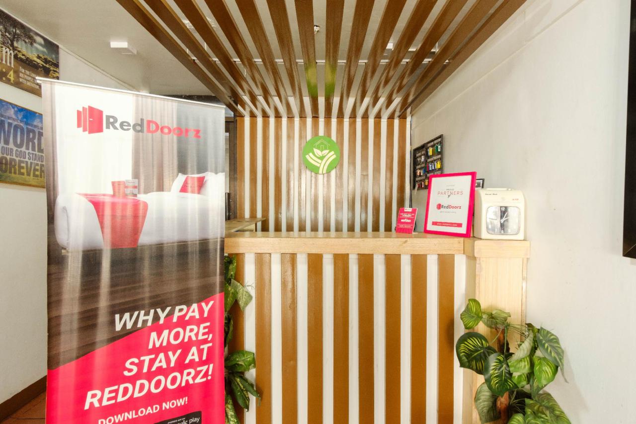 Joy Hostel by RedDoorz