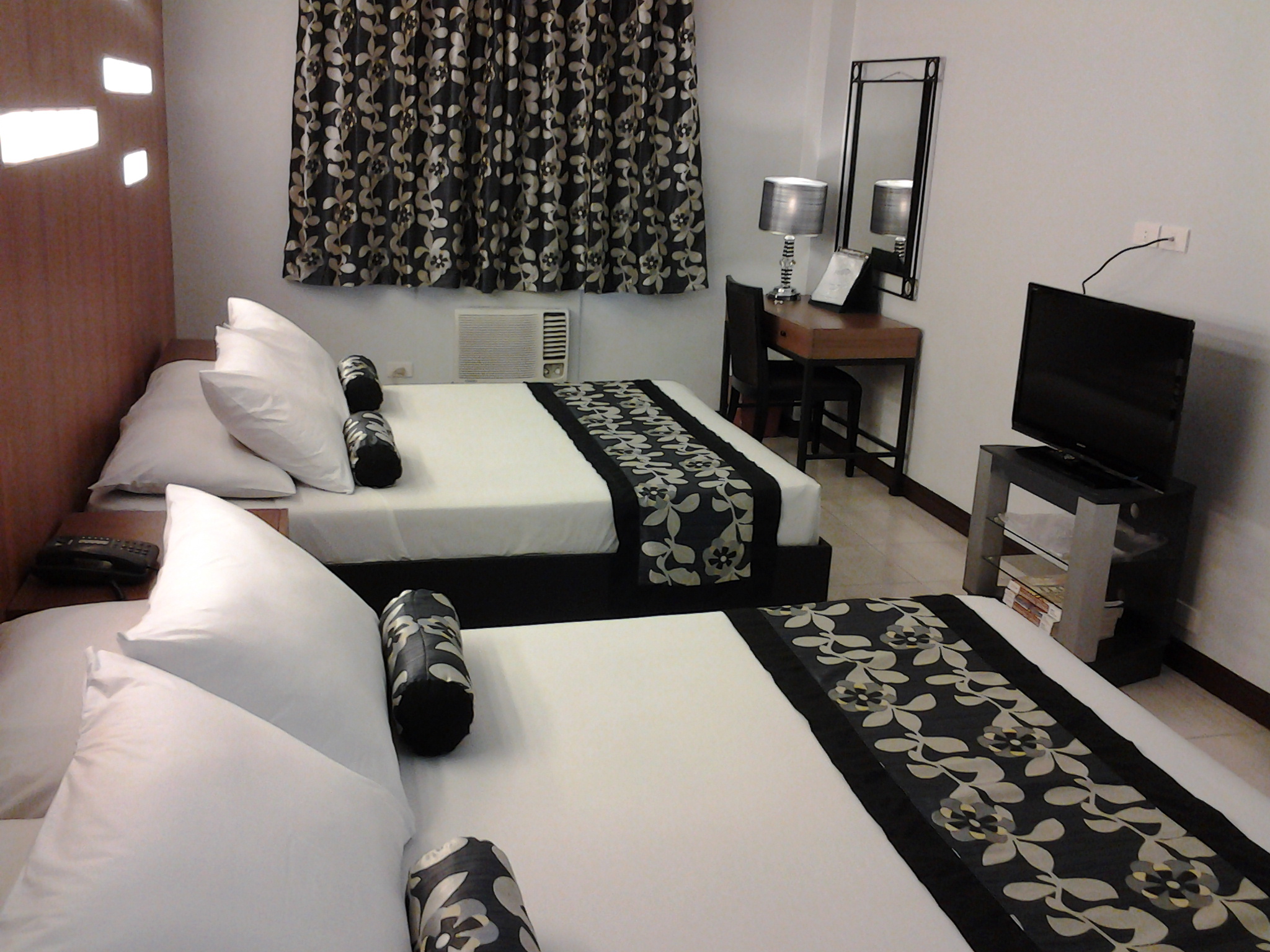 Jupiter Suites