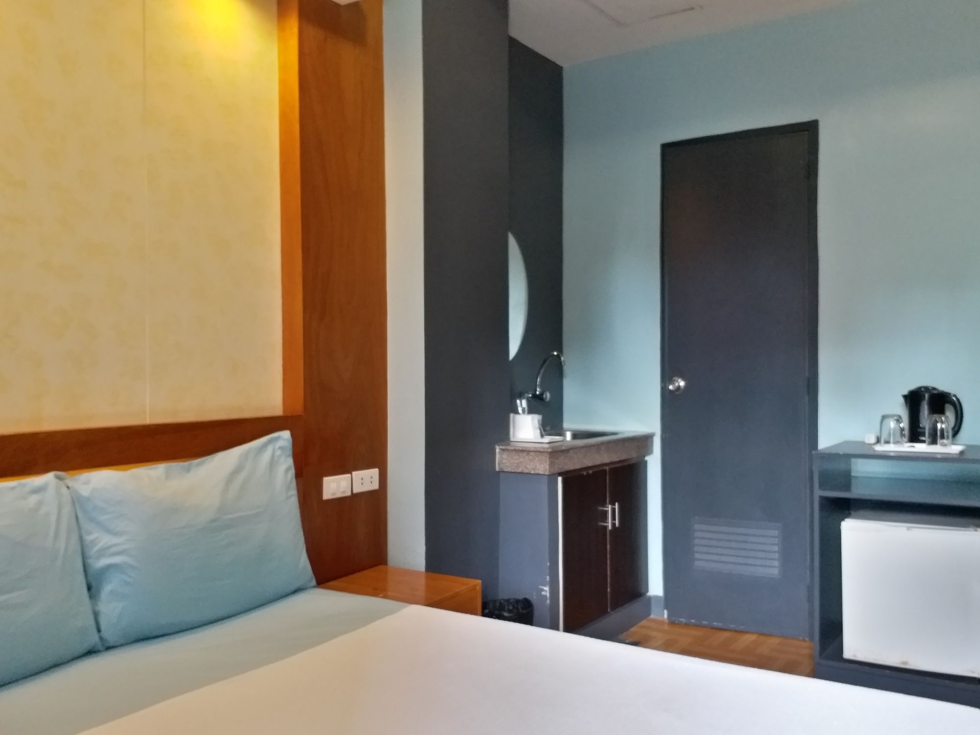 Leesons Residences