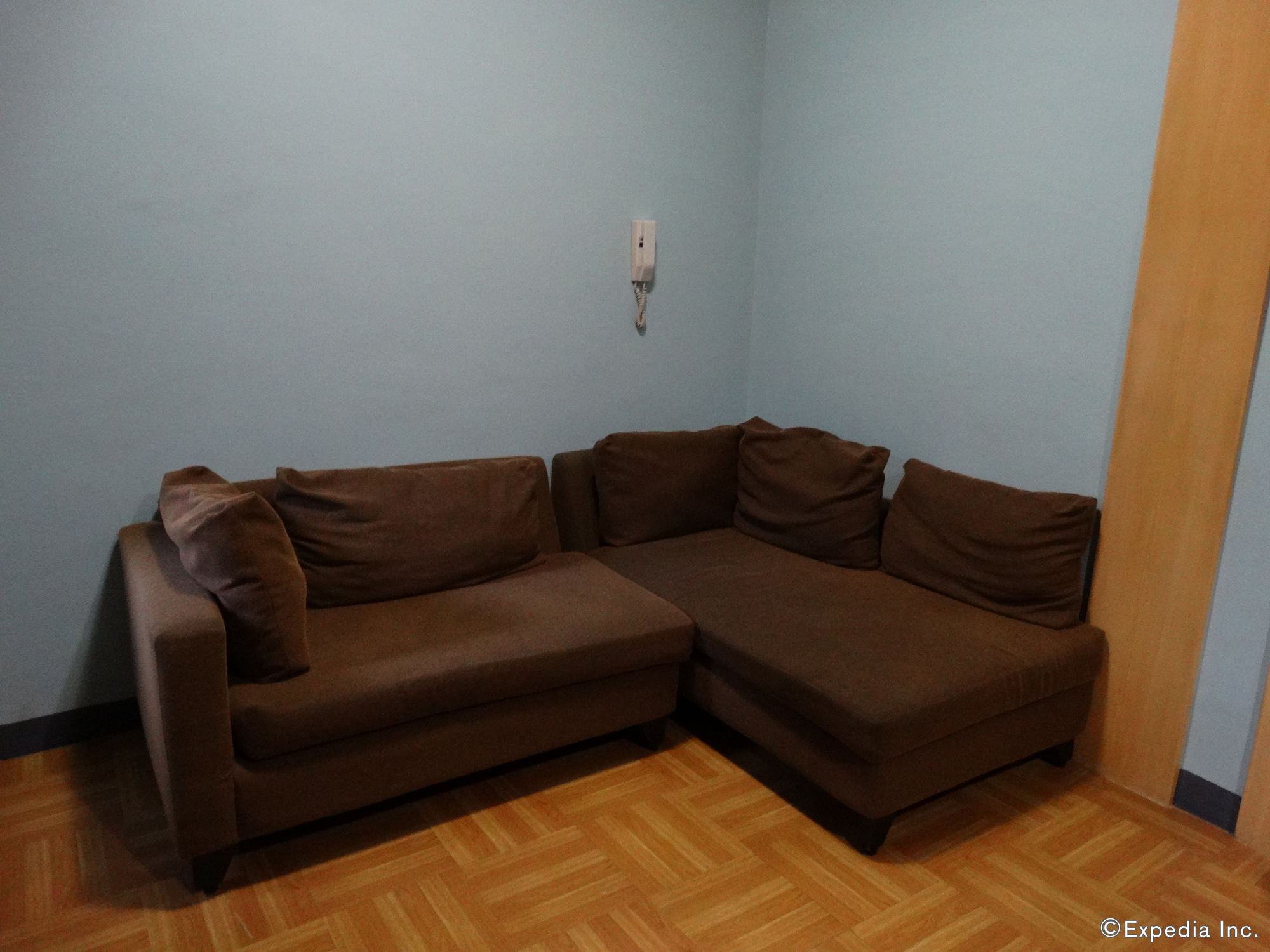 Leesons Residences