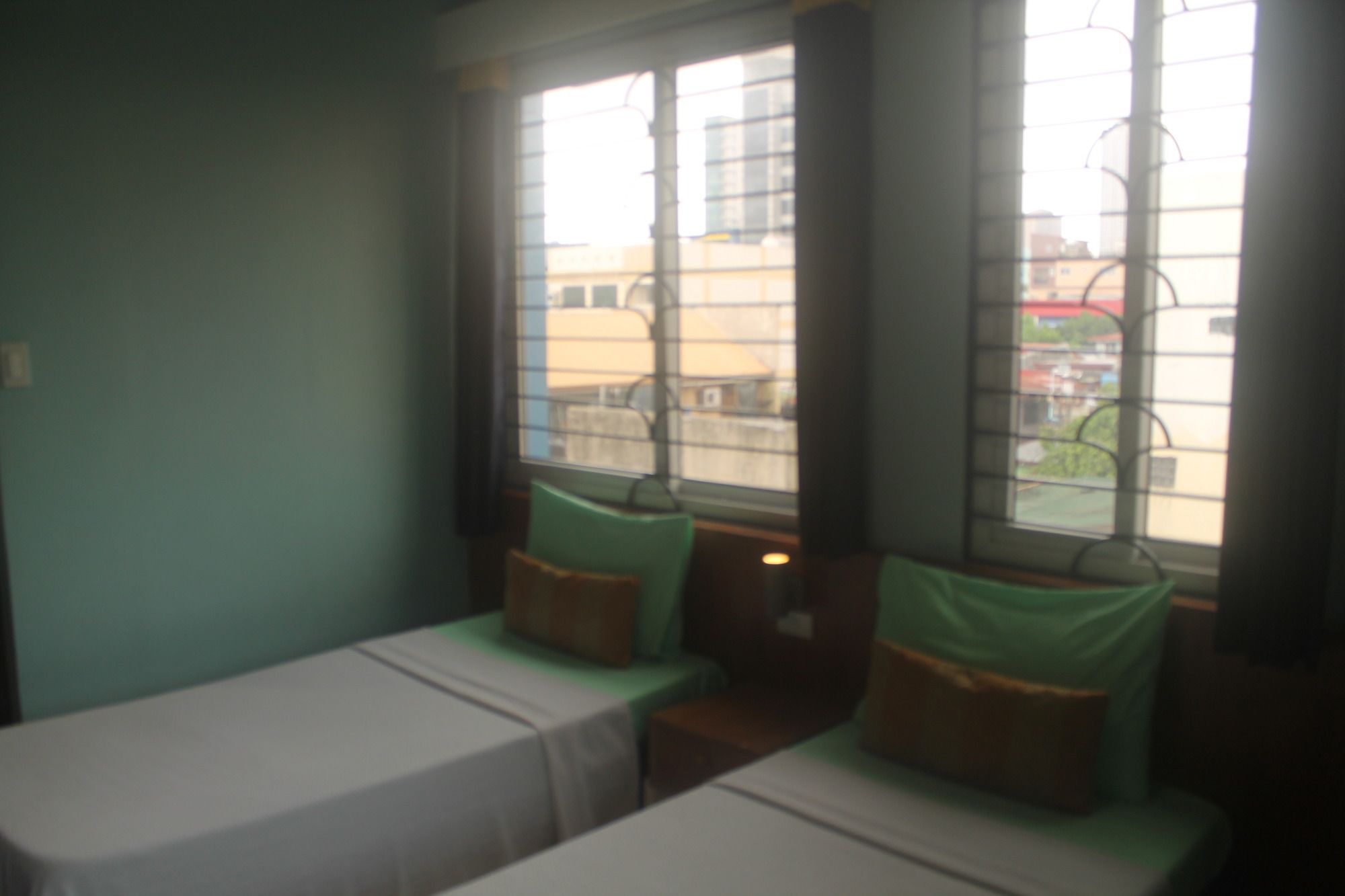 Leesons Residences