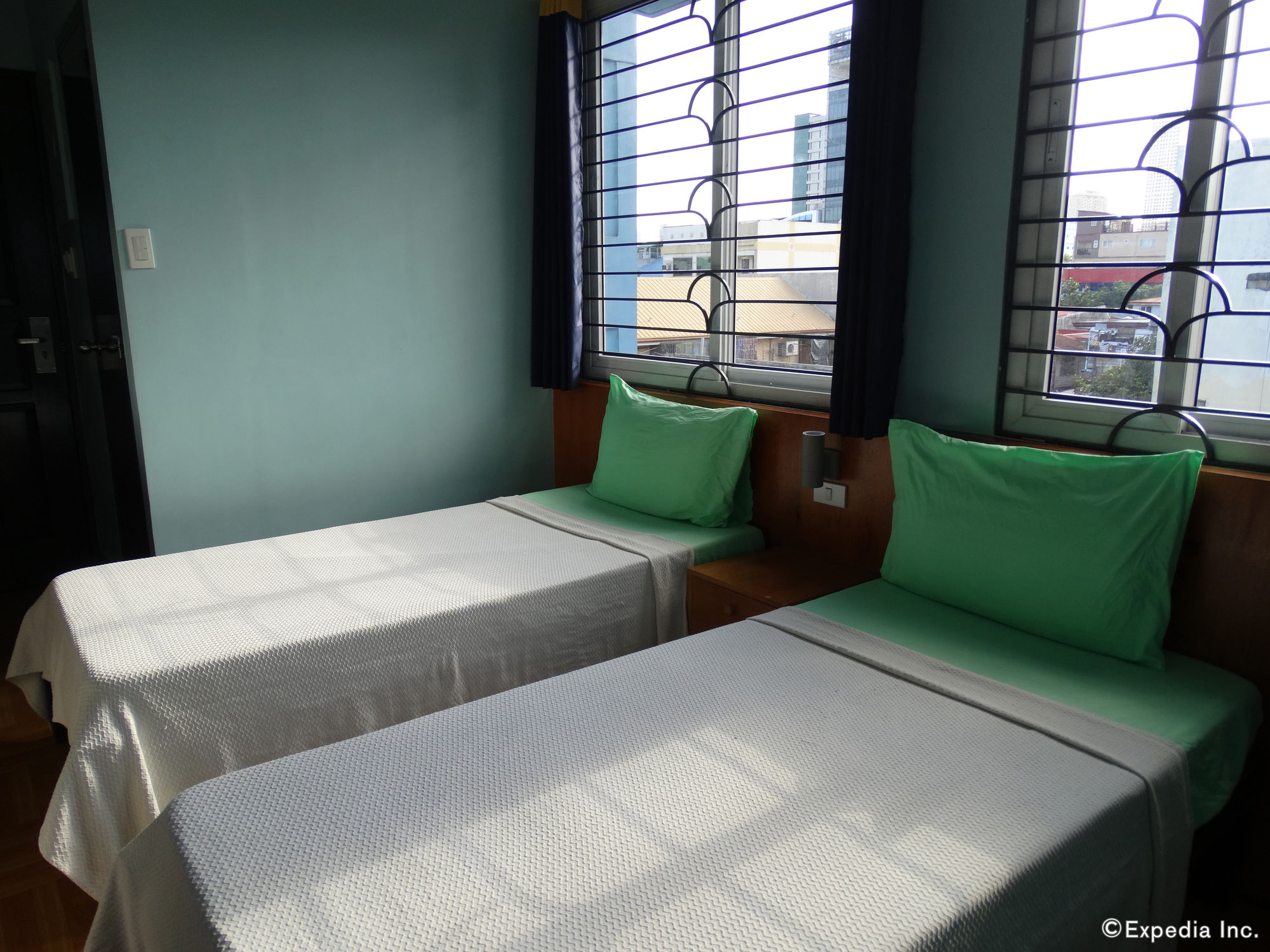 Leesons Residences