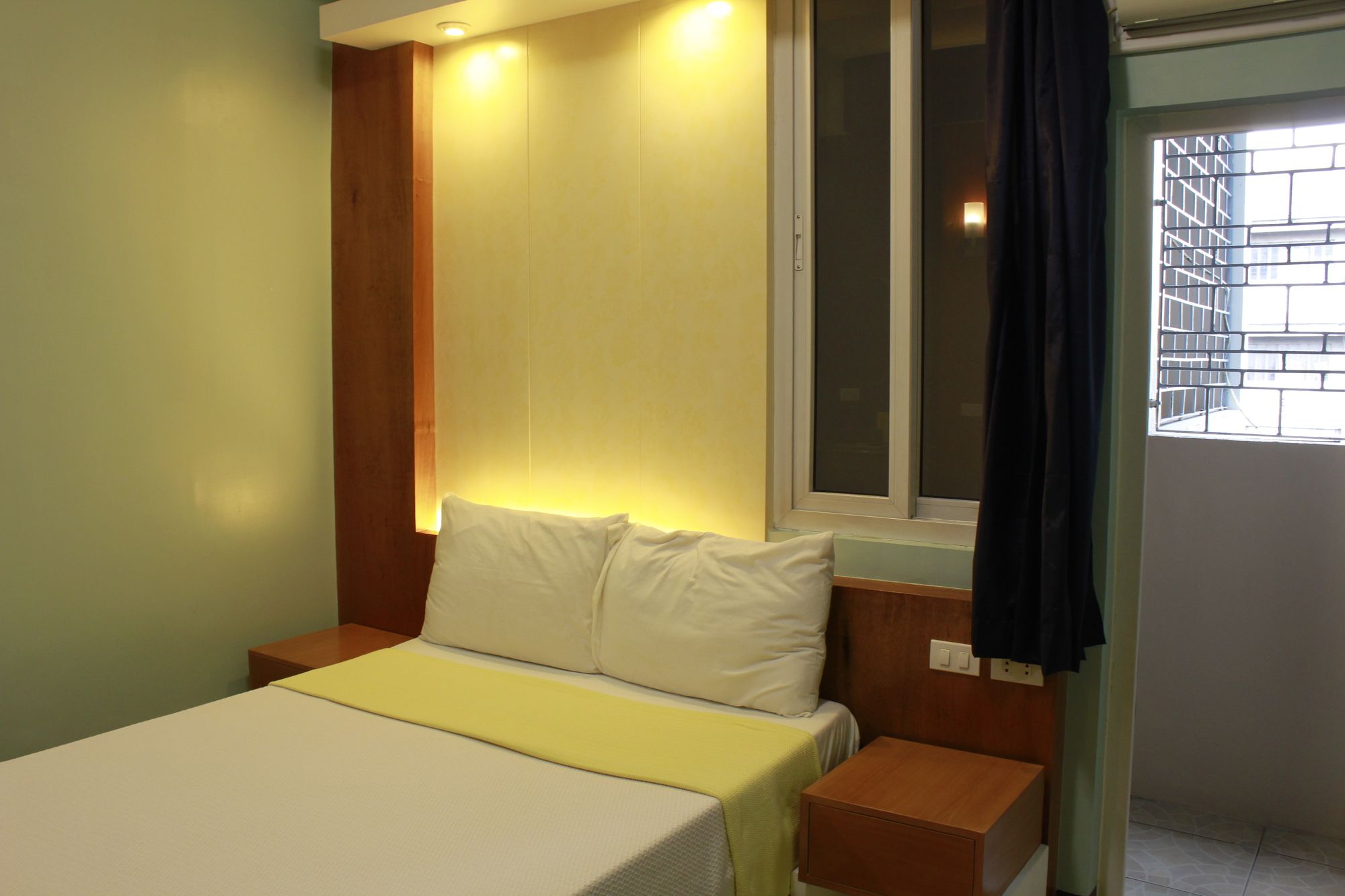 Leesons Residences